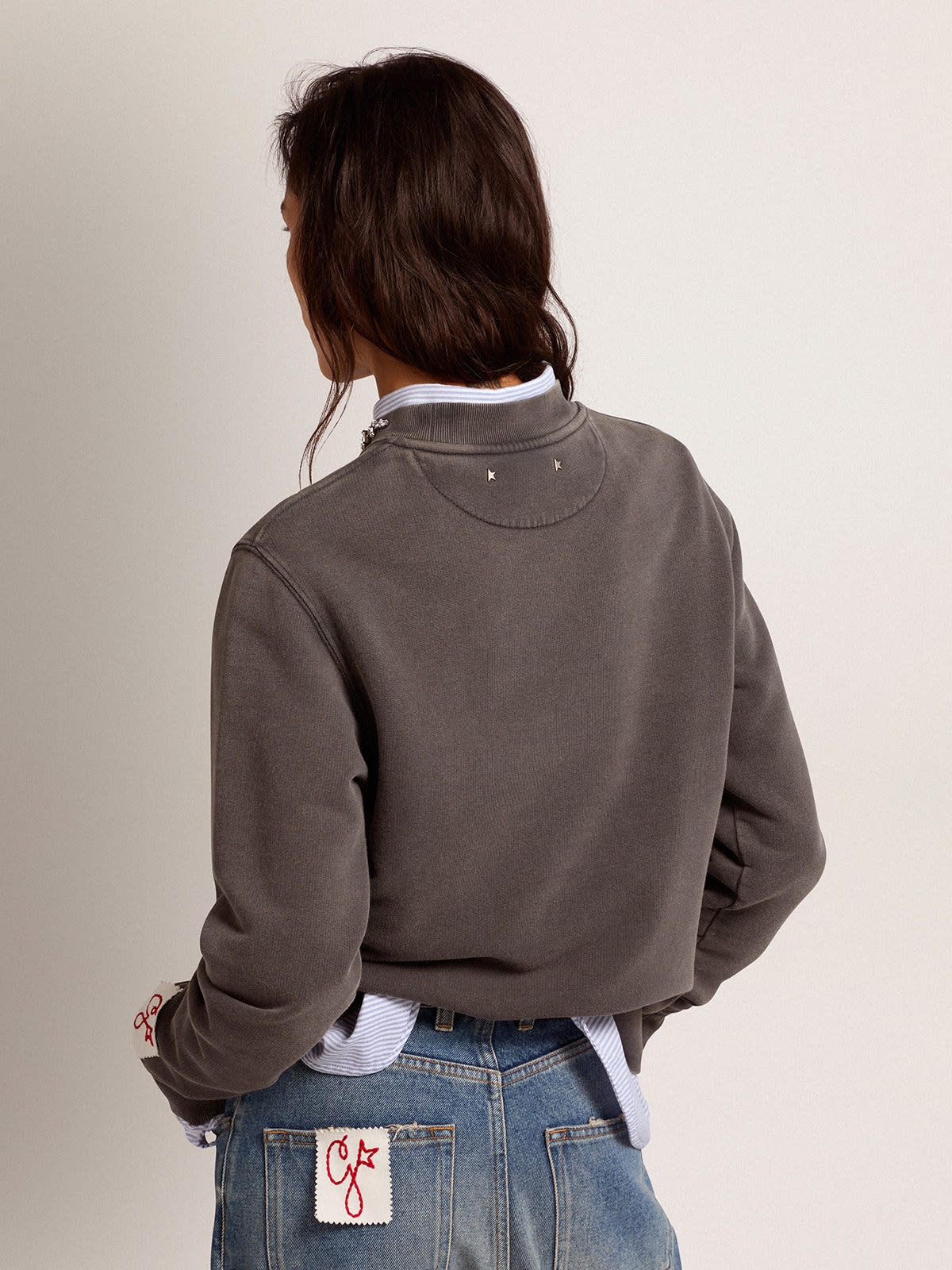 Golden Collection sweatshirt in anthracite gray with cabochon crystals - 4