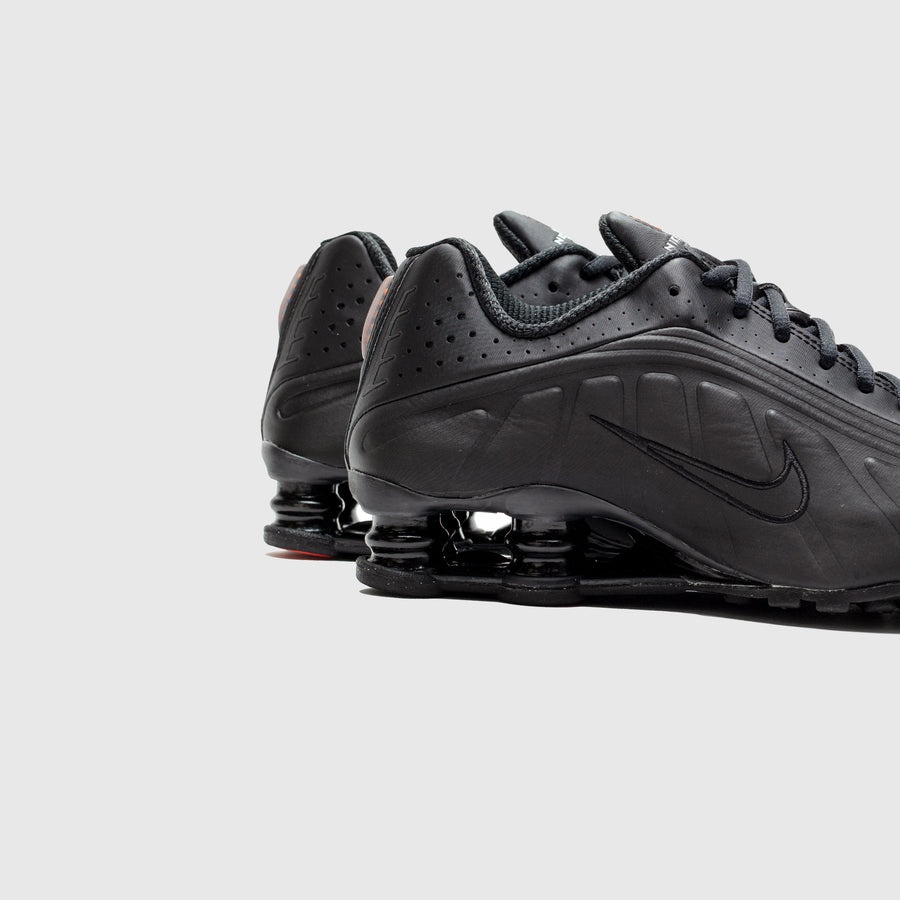 WMNS SHOX R4 "BLACK" - 5