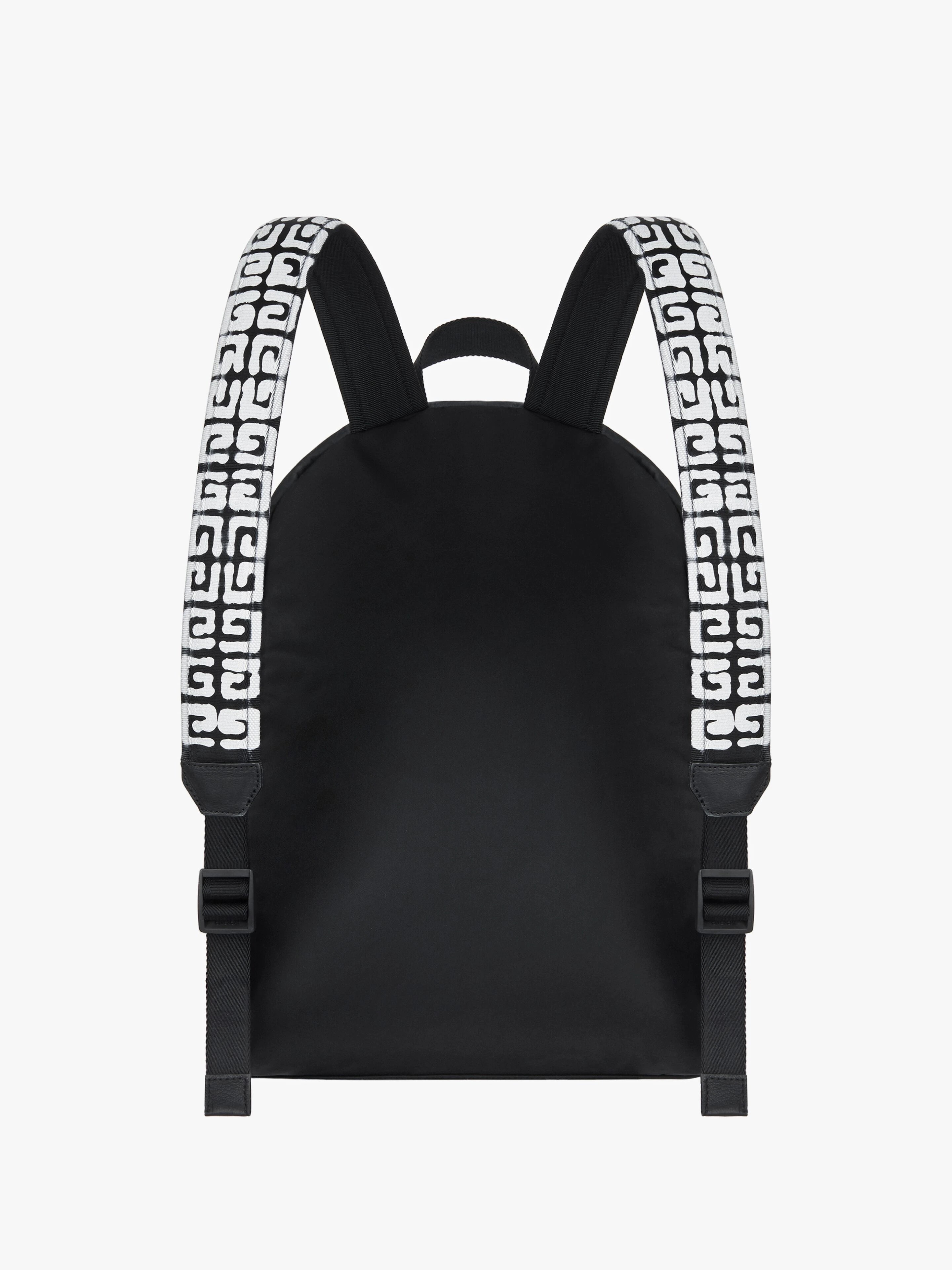 ESSENTIEL U BACKPACK WITH TAG EFFECT 4G PRINTS 4