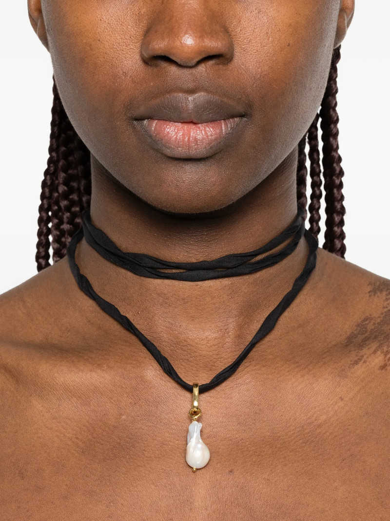 Carven Carven Talisma Pearl Tie Necklace outlook