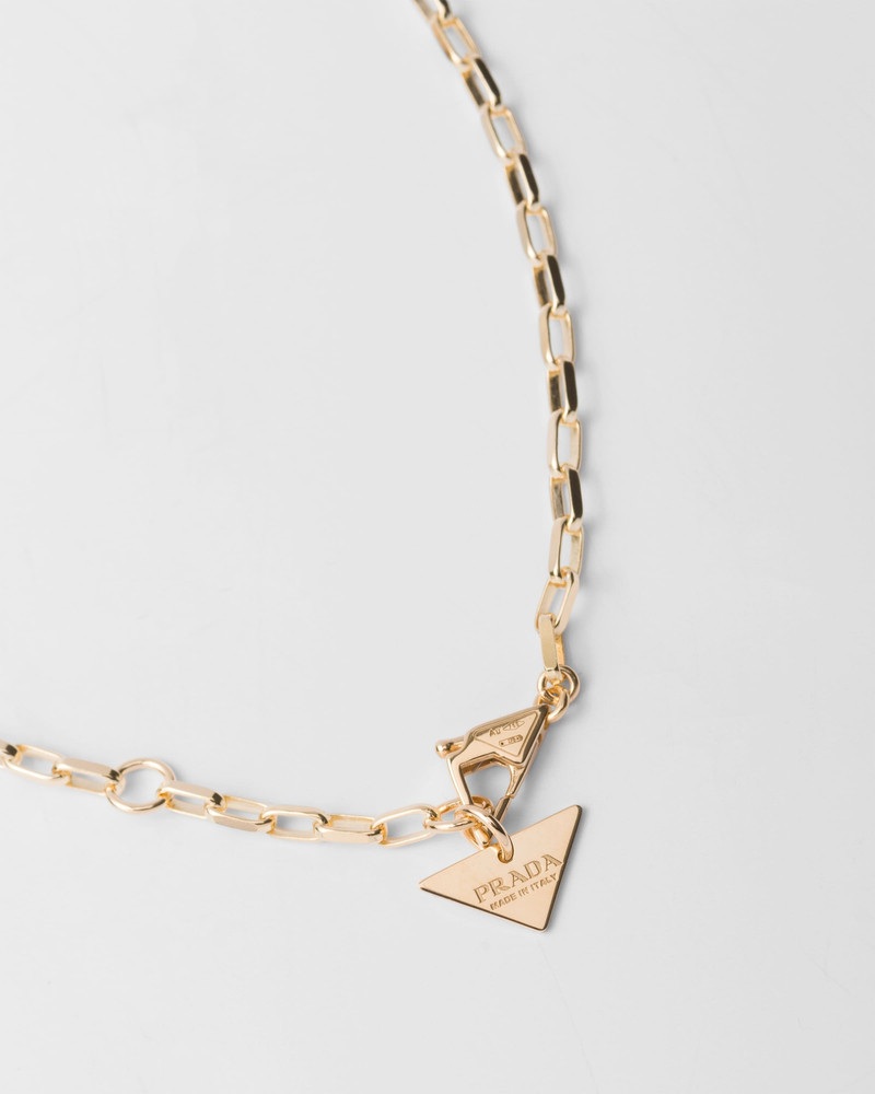 Eternal Gold small pendant necklace in yellow gold 5