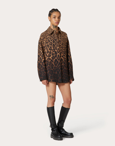 Valentino CREPE COUTURE ANIMALIER DEGRADÉ OVERSHIRT outlook