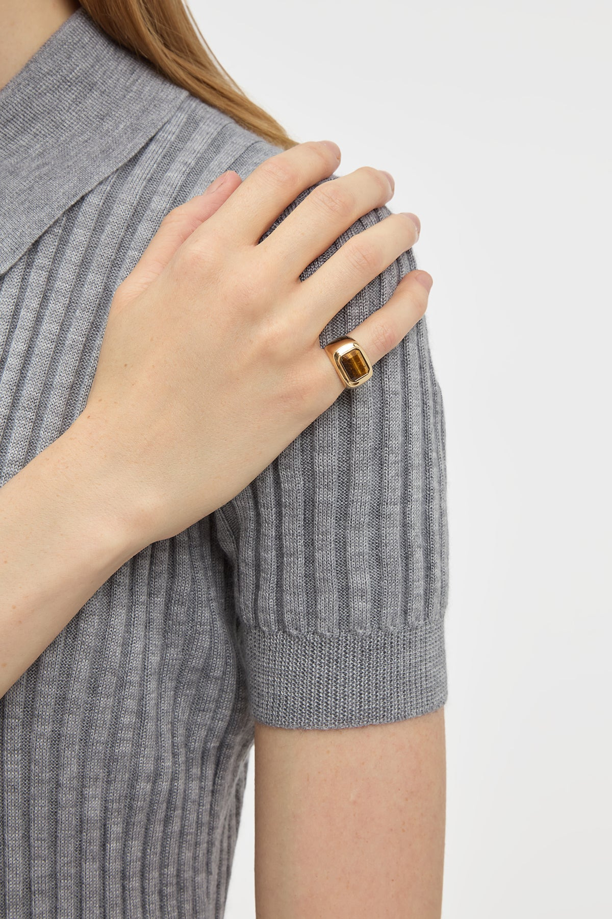 Large Ring in 18K Yellow Gold & Tiger's Eye - 2