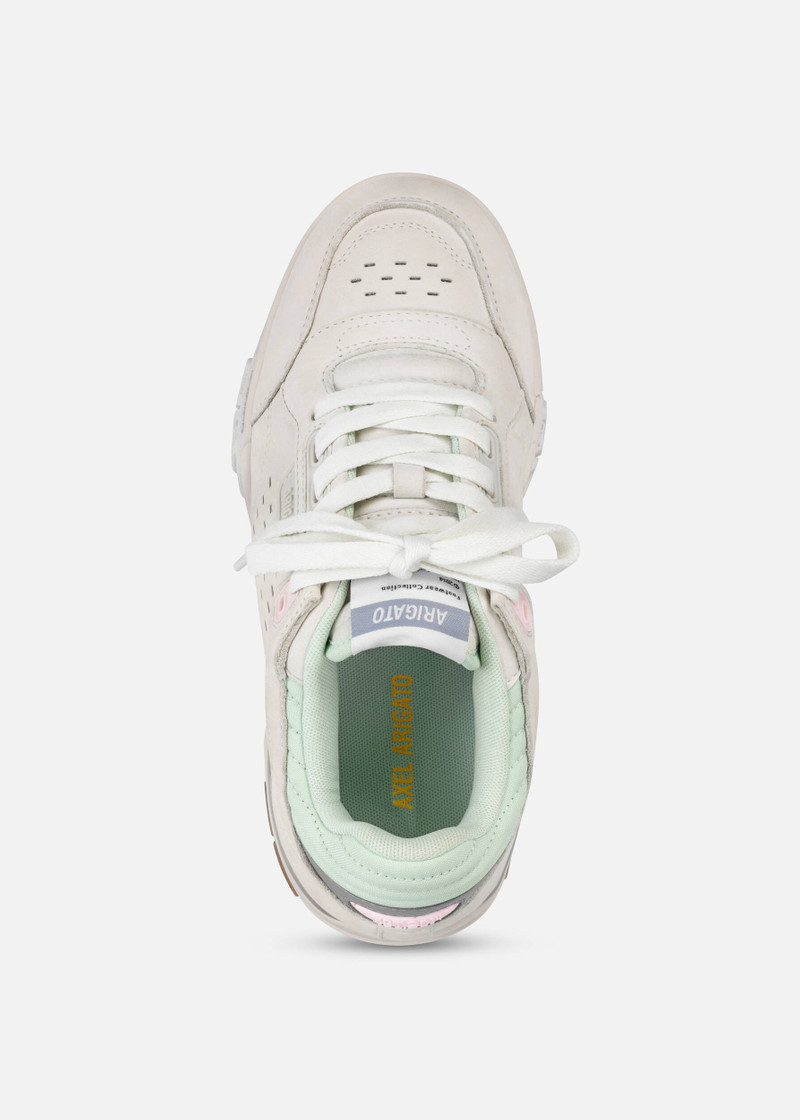 Onyx Sneaker 4