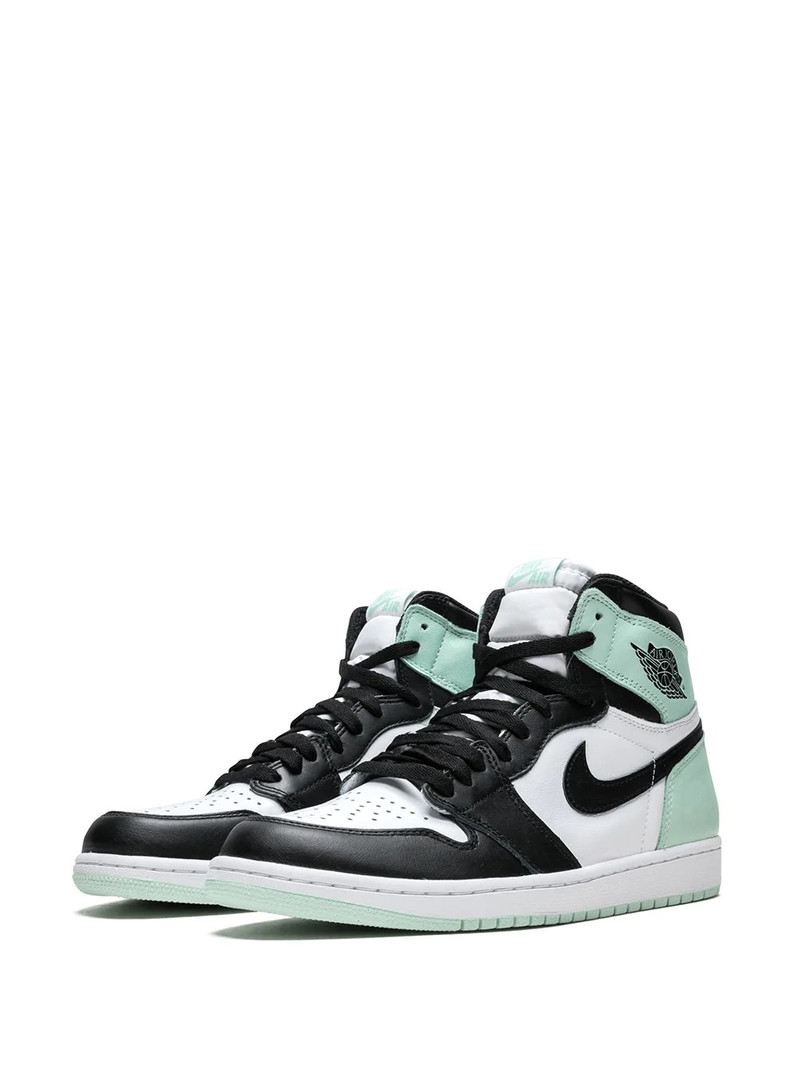 Jordan Air Jordan 1 Retro High OG NRG sneakers outlook