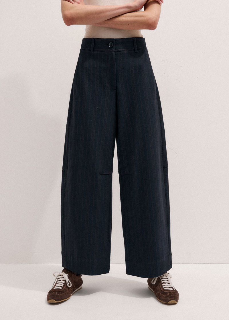 Barrel-Leg Pant 1