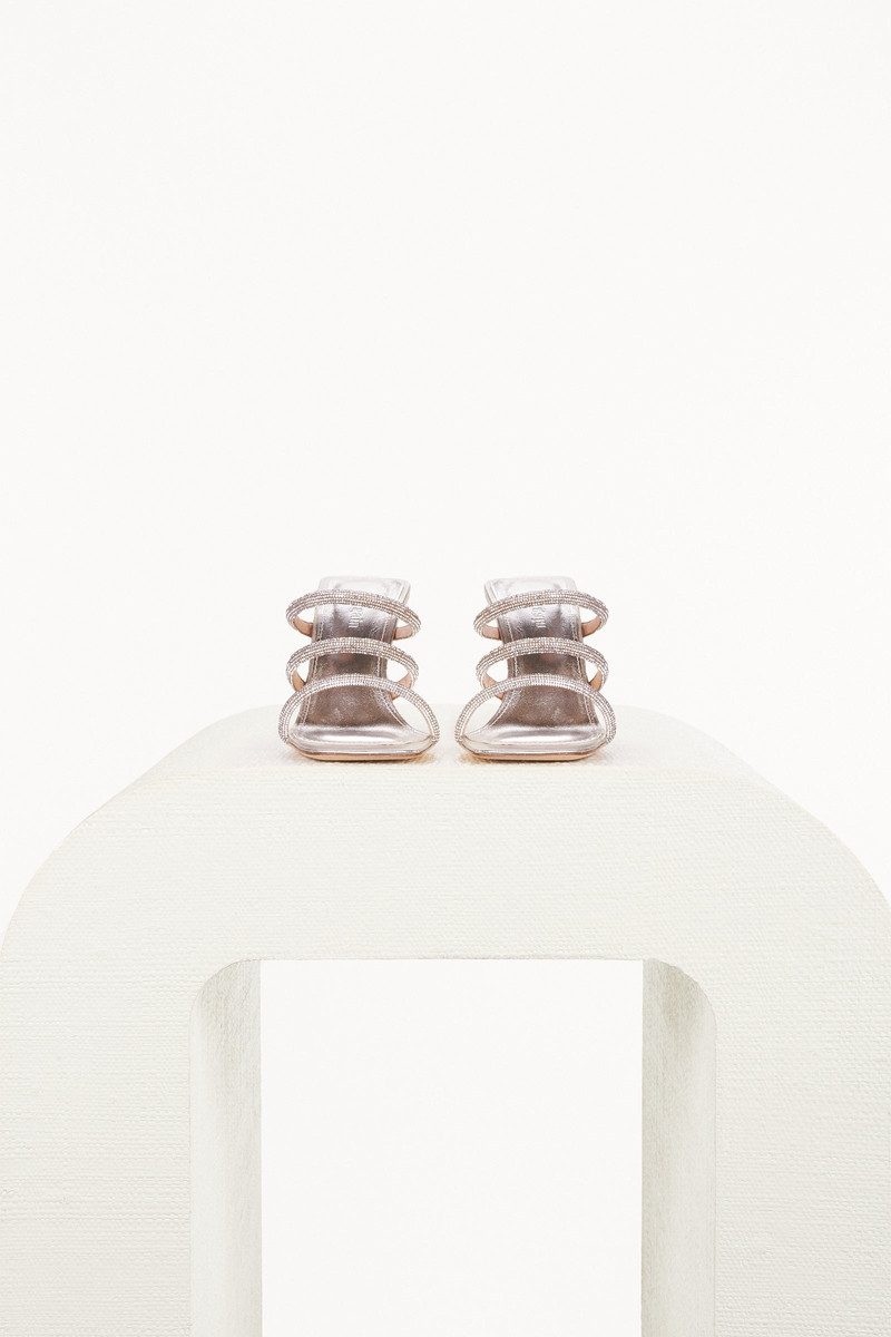 Cult Gaia ELIANA SANDAL outlook