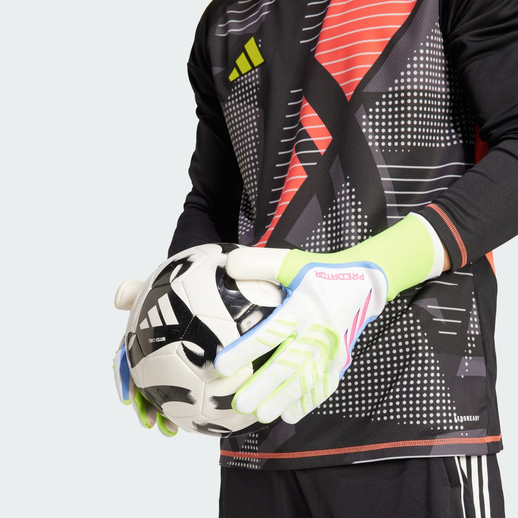 Predator Pro Goalkeeper Gloves - 6