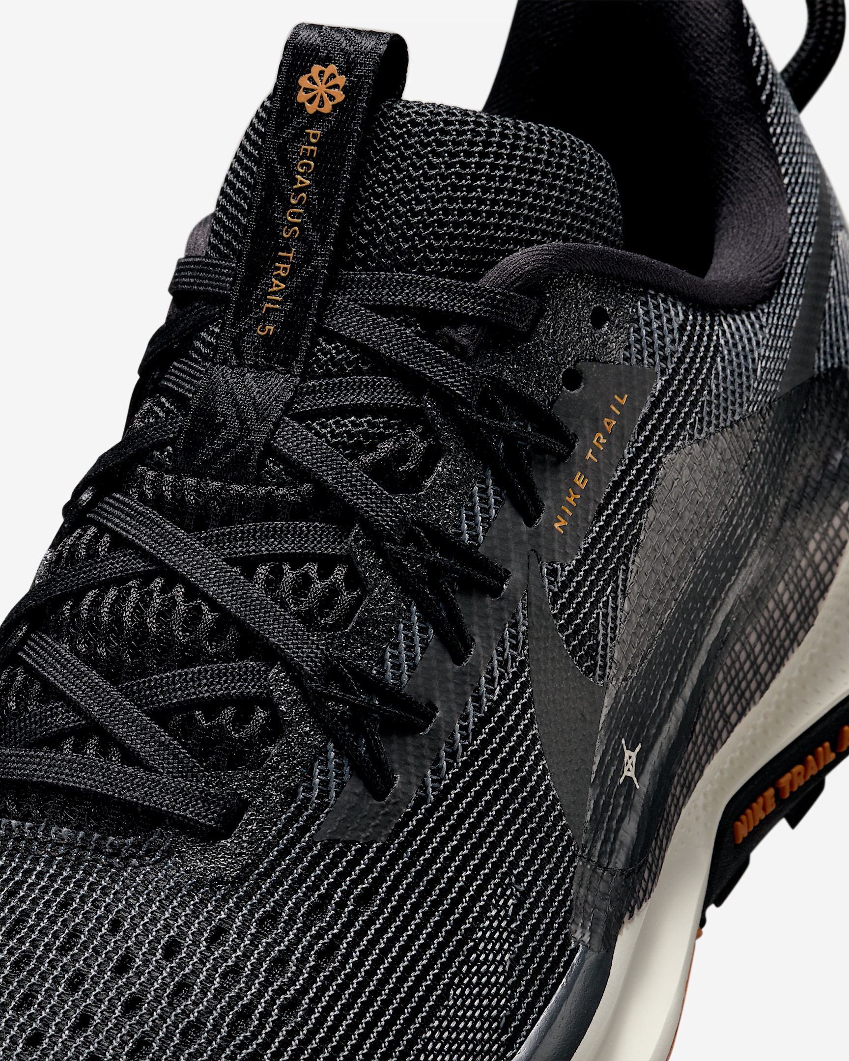 Nike Pegasus Trail 5 Women's Trail Running Shoes - 7