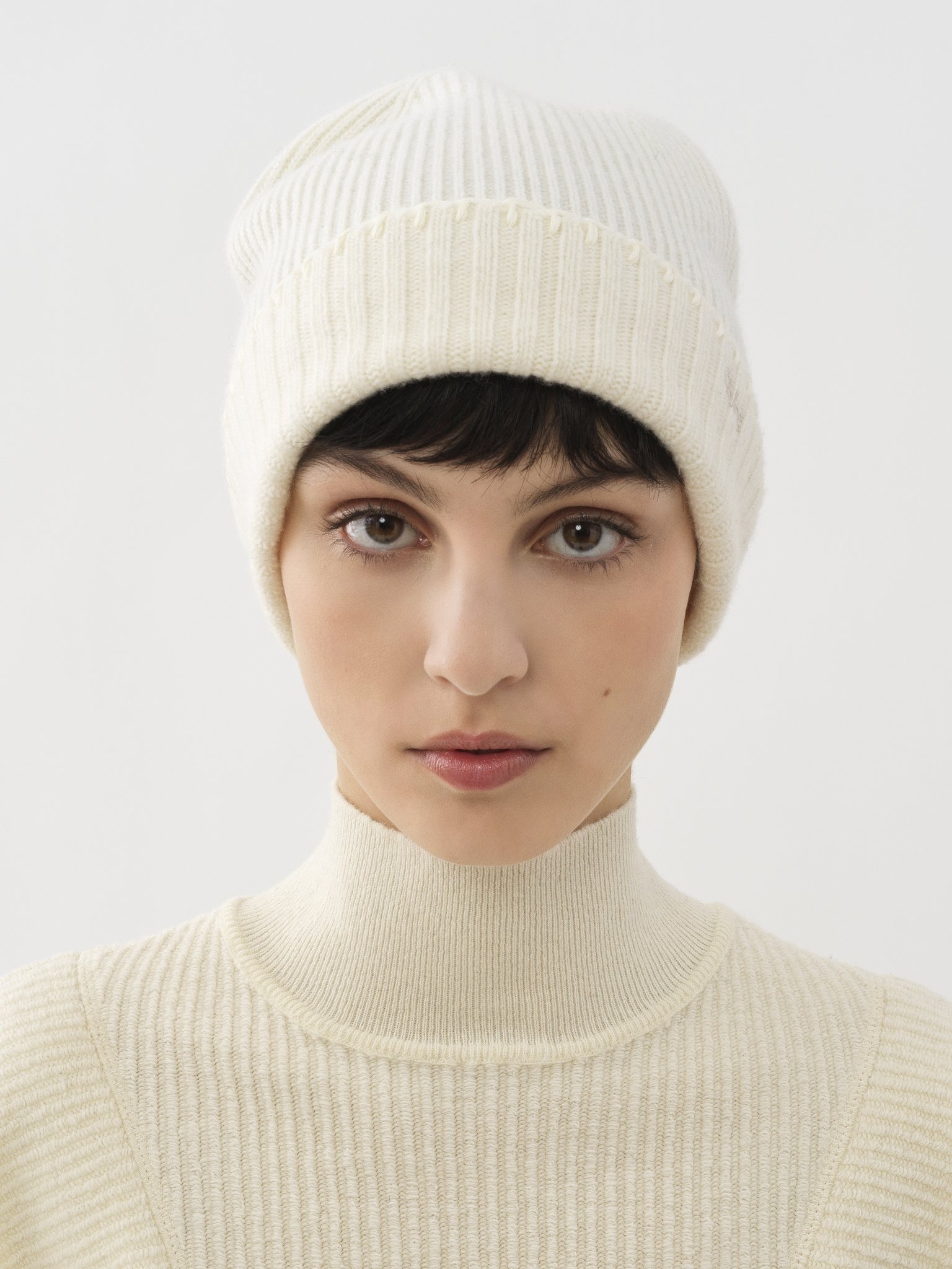 RIBBED KNIT BEANIE - 1