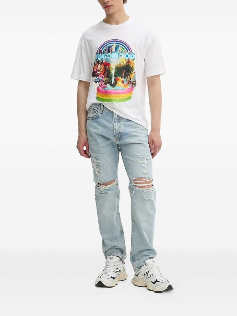HUGO distressed five-pocket jeans outlook