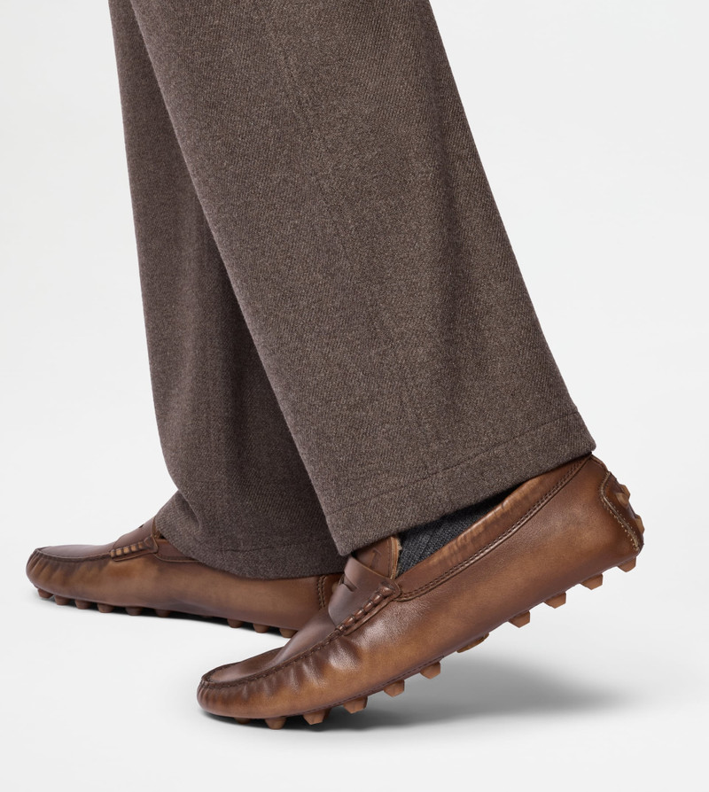 Tod's GOMMINO BUBBLE LOAFERS IN LEATHER - BROWN outlook