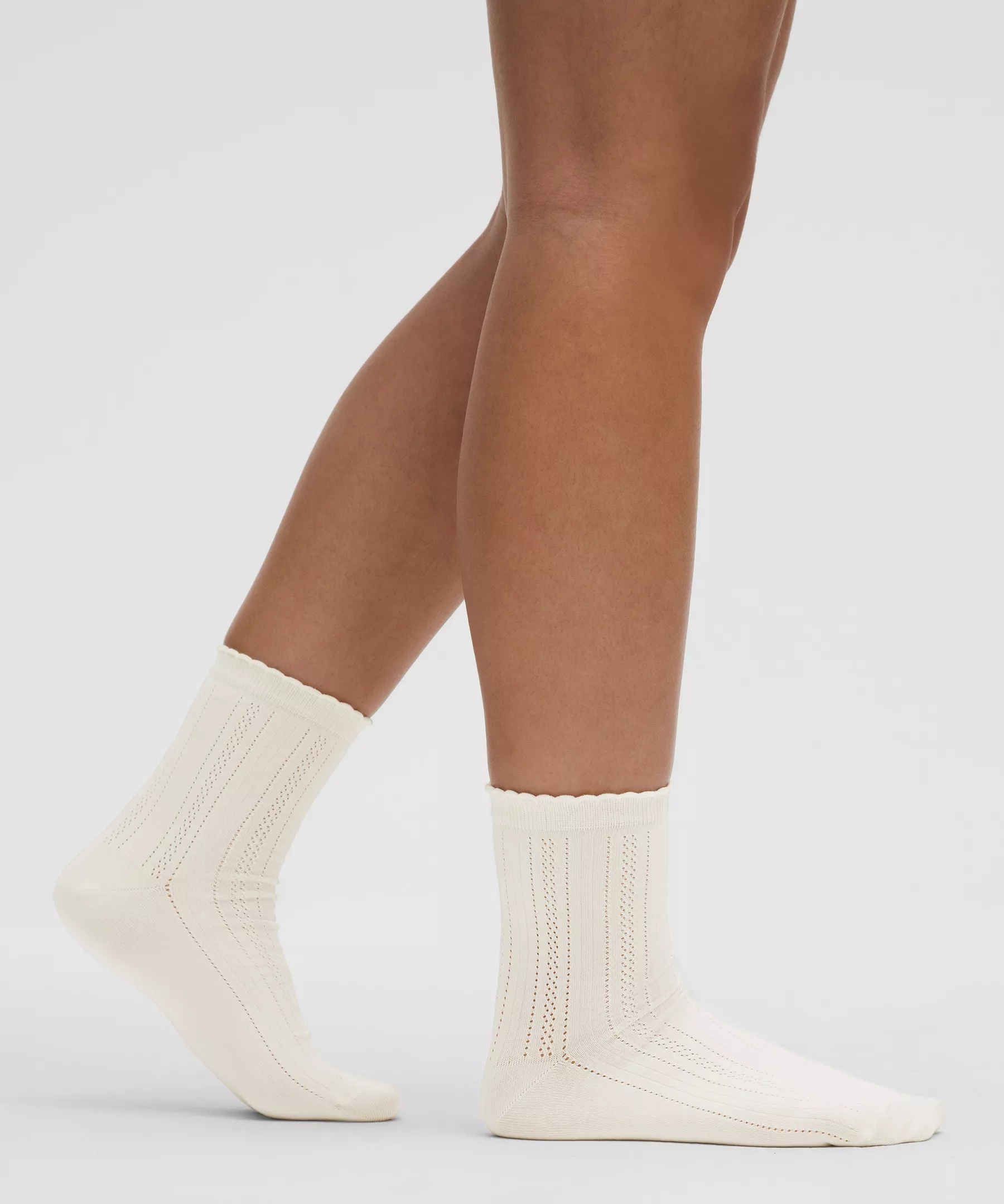 Unisex Pointelle Quarter Socks - 2
