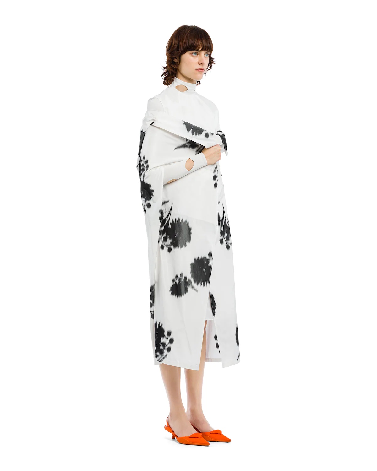 Single-breasted printed taffeta cape - 3