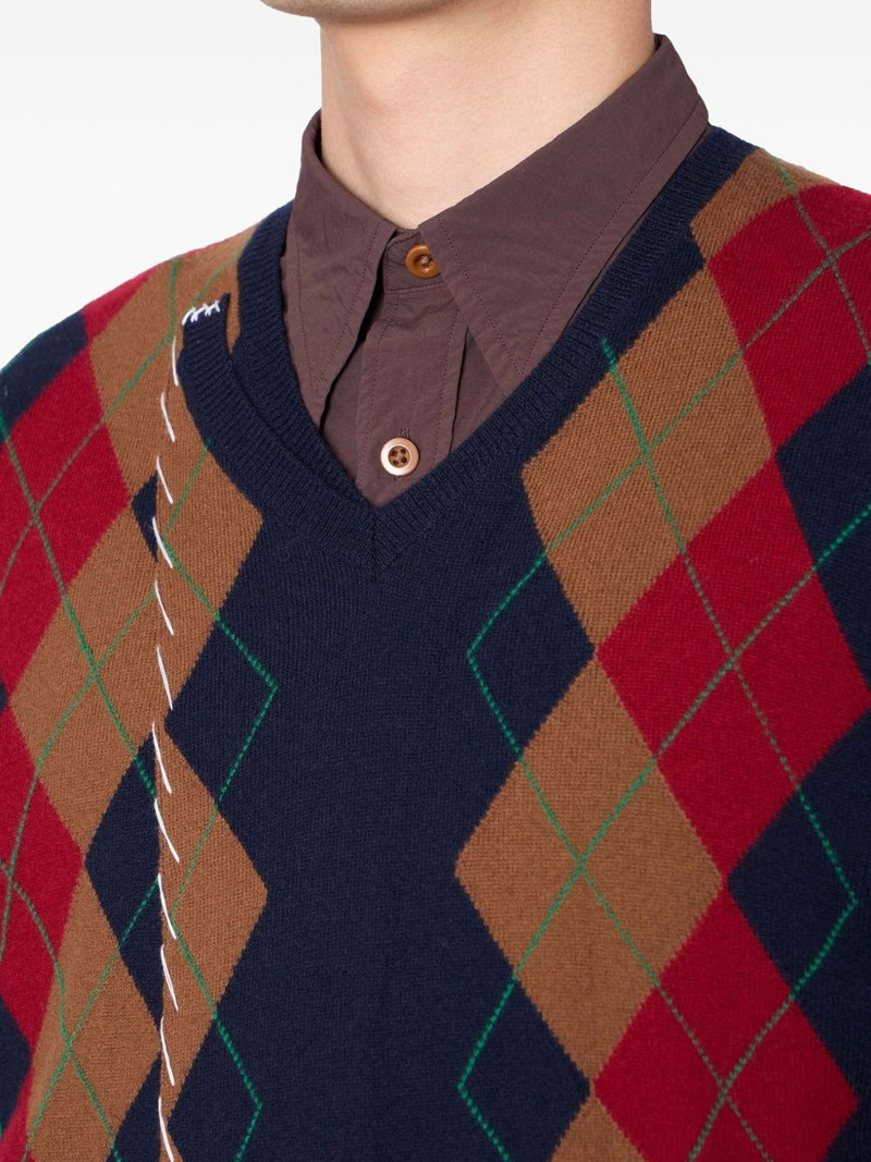 diamond-pattern v-neck sweater 3