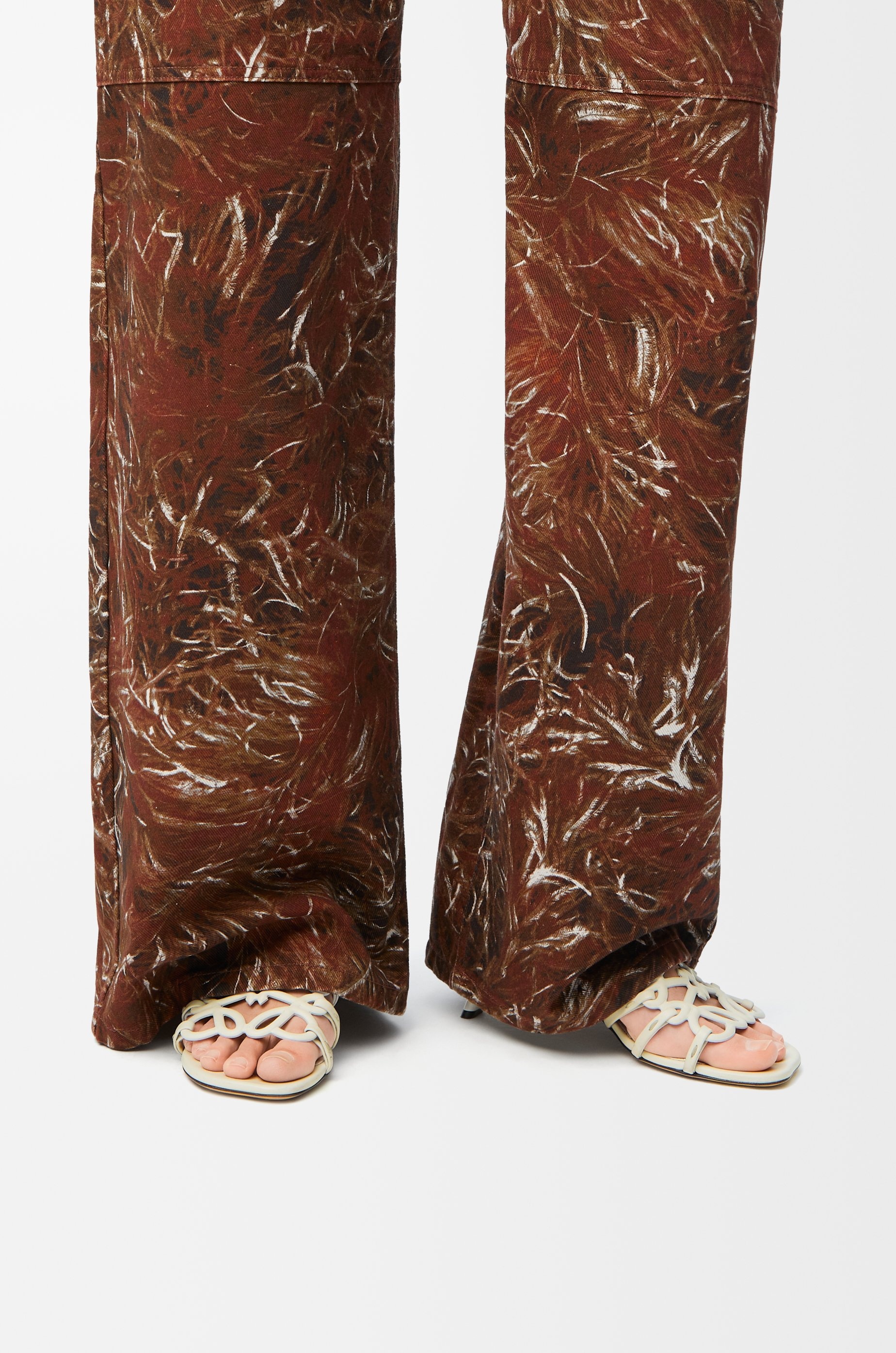 Petal Anagram slide in soft calfskin - 2