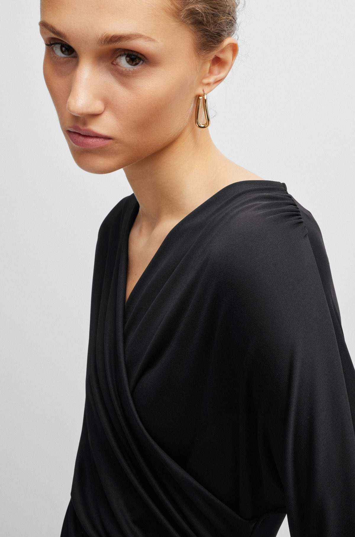 LONG-SLEEVED DRESS WITH WRAP FRONT - 4
