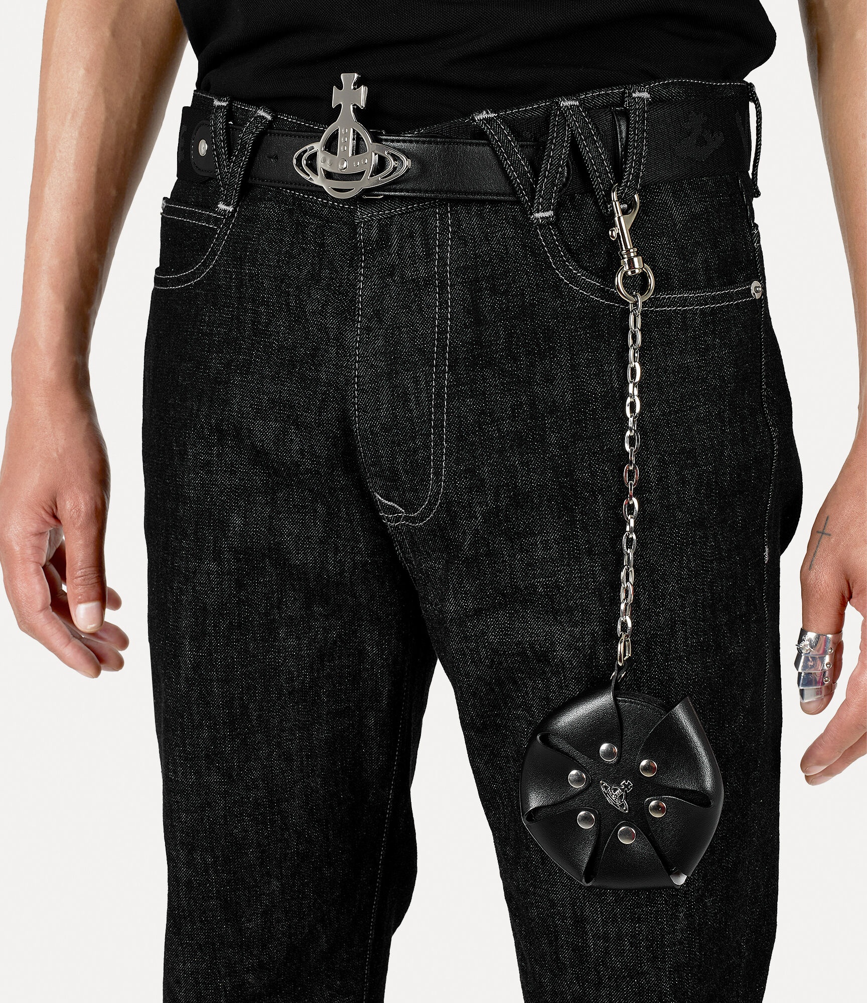 CLASSIC TAPERED JEANS - 4