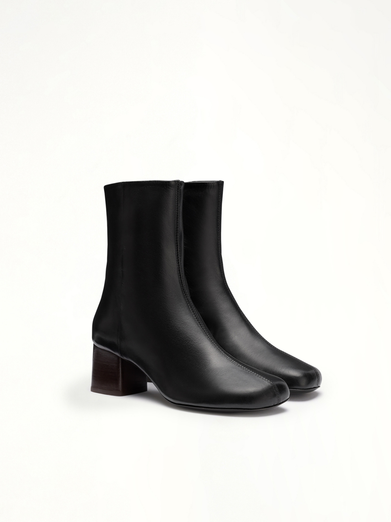 Anatomic Boots H55 in Black - 2