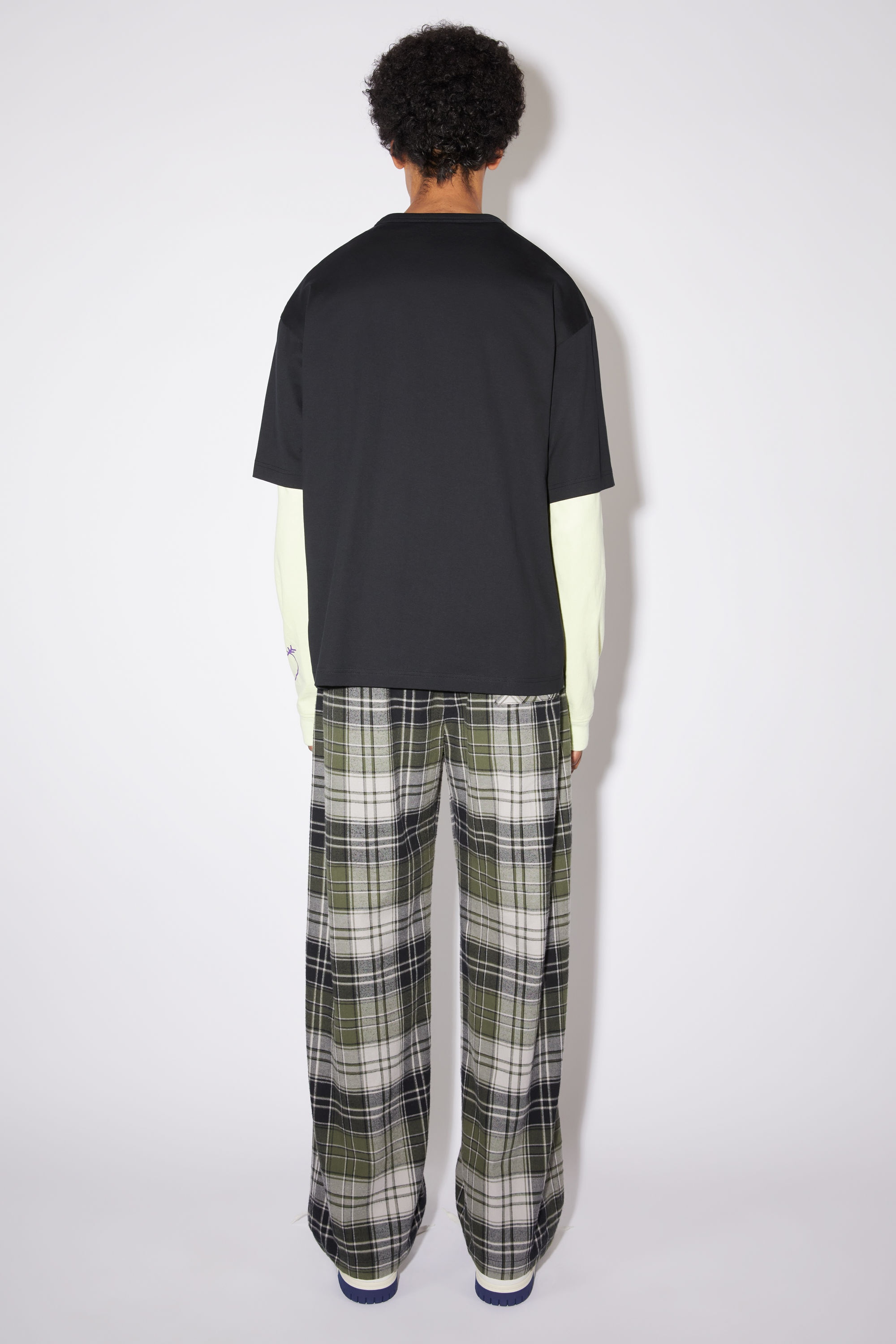Crew neck t-shirt- Relaxed fit - Black - 3