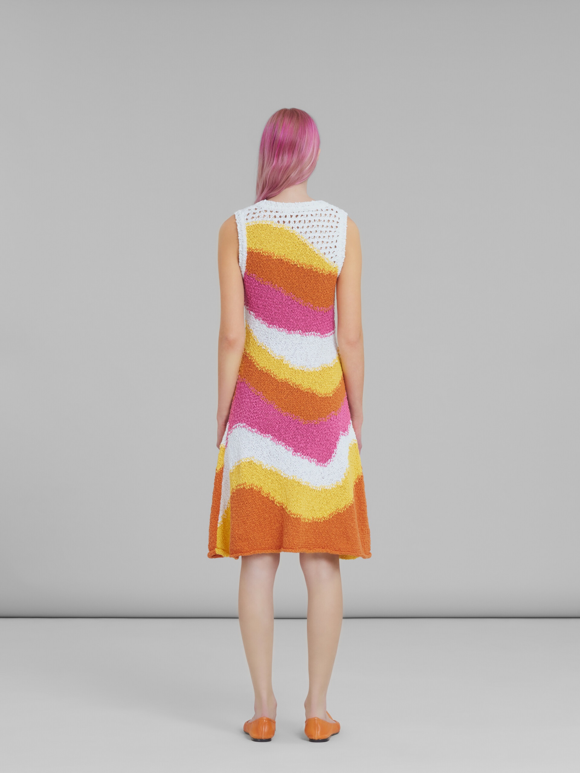 ORANGE KNITTED COTTON DRESS WITH WAVY STRIPES - 3