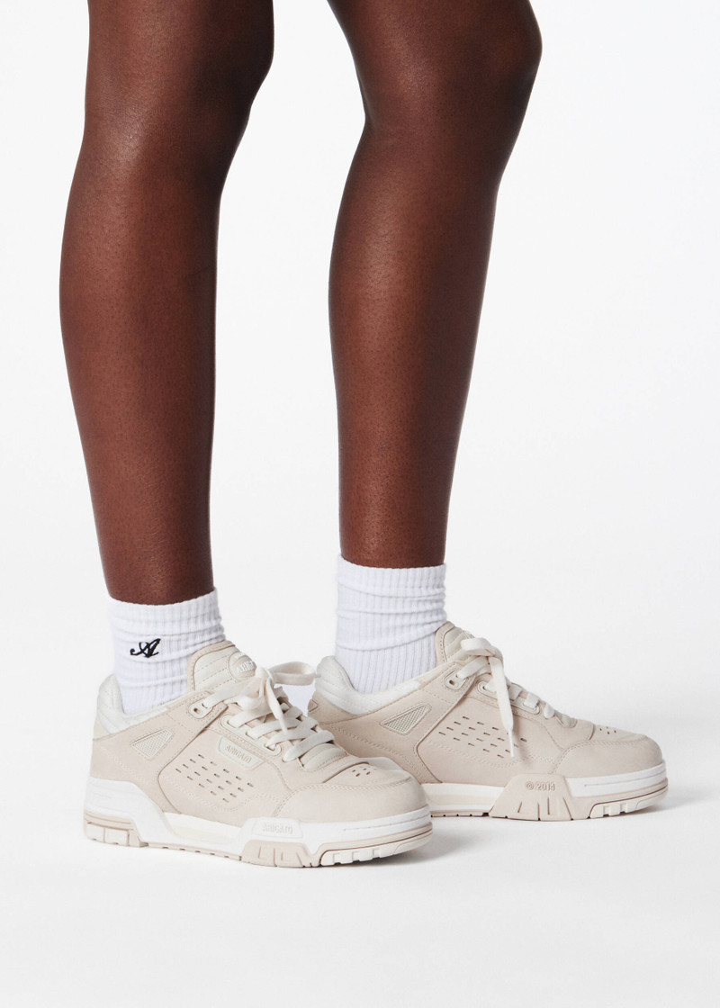 Onyx Sneaker 6
