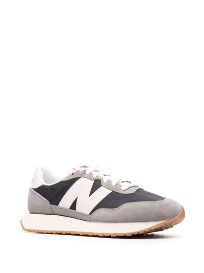 New Balance logo-patch lace-up sneakers outlook