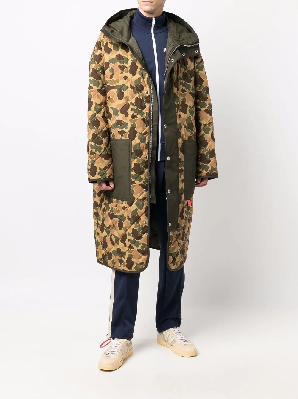 camouflage-print hooded coat - 2