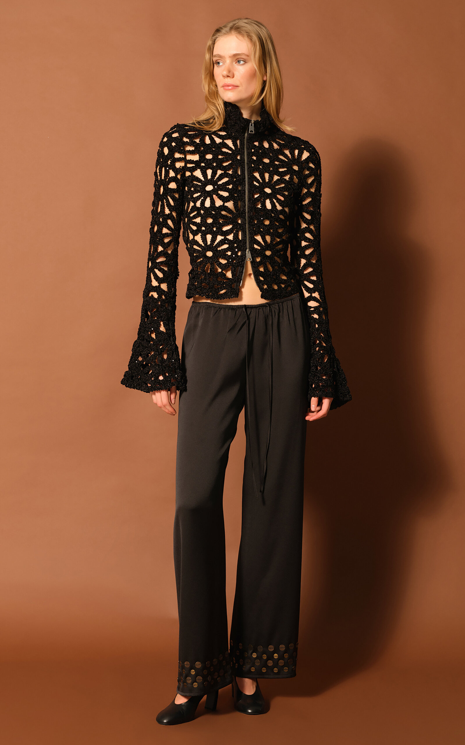 Jun Embroidered Zip-Up Top black - 2