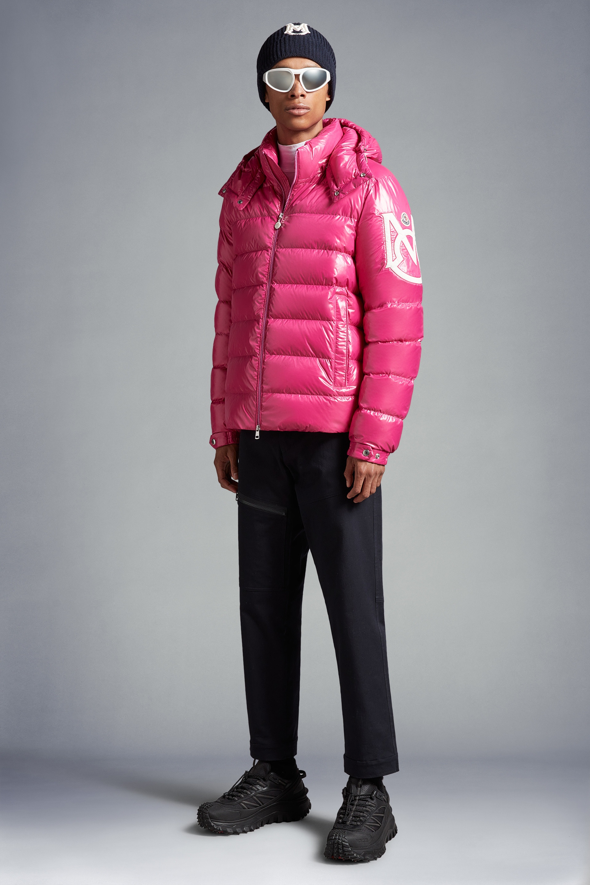 【MONCLER】Light Pink☆Walibi ロゴ Short ダウンジャケット MONCLER Raie Short Down Jacket J20931A103005304851B – BORDER