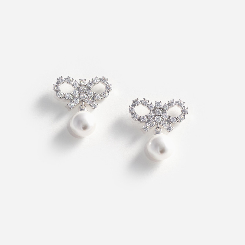 Micro Bow Pearl Earrings - 1