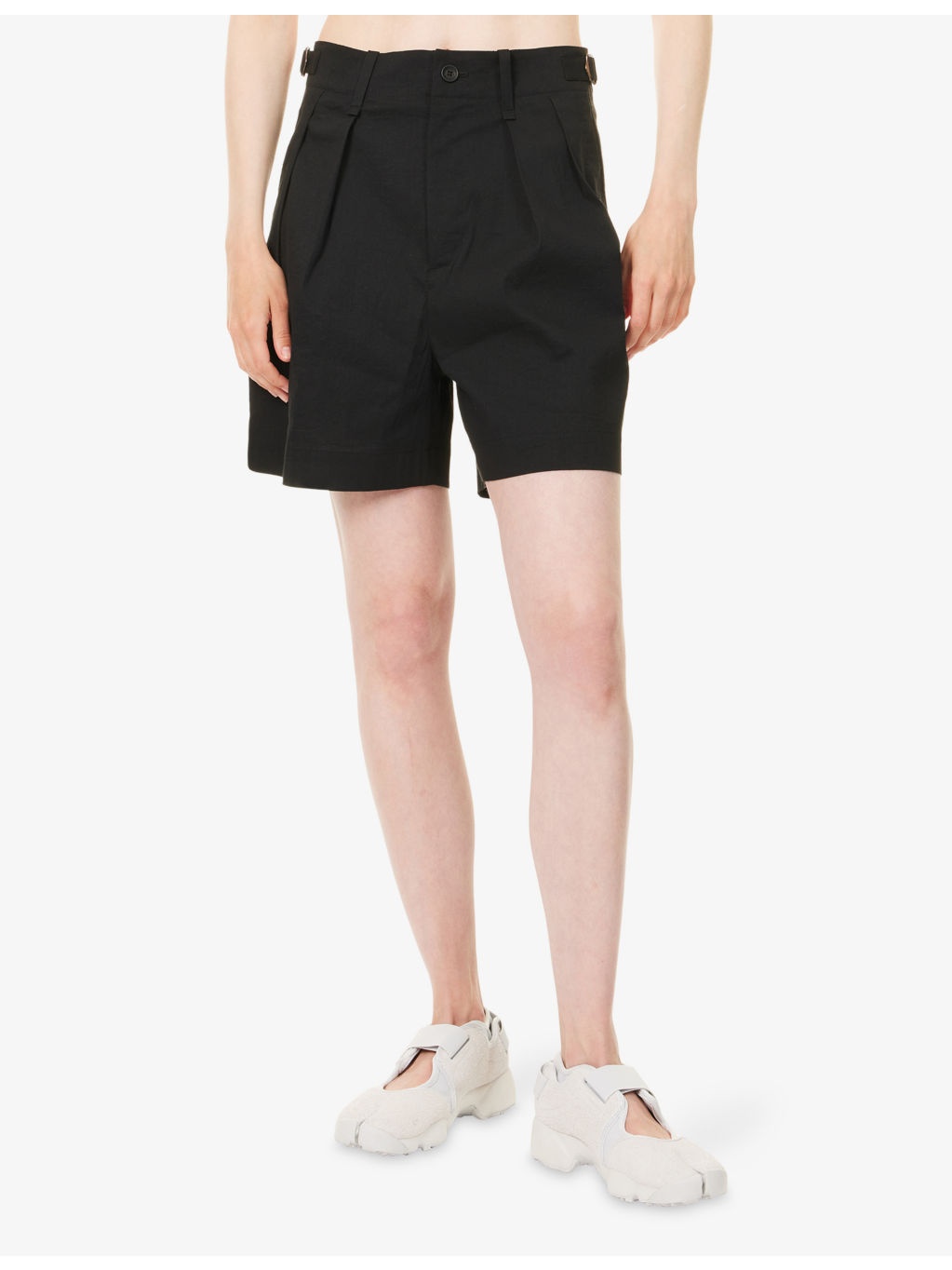 Washi Ensemble U Pleated Woven Shorts - 3