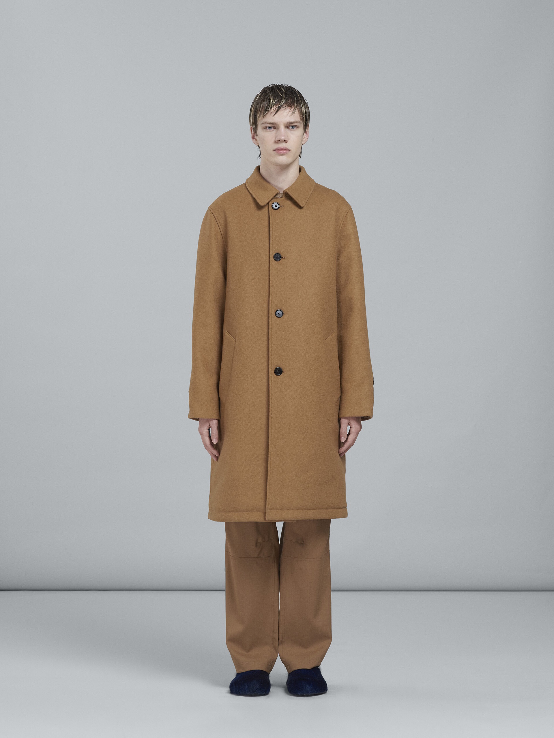 LIGHT WOOL FELT COAT - 2