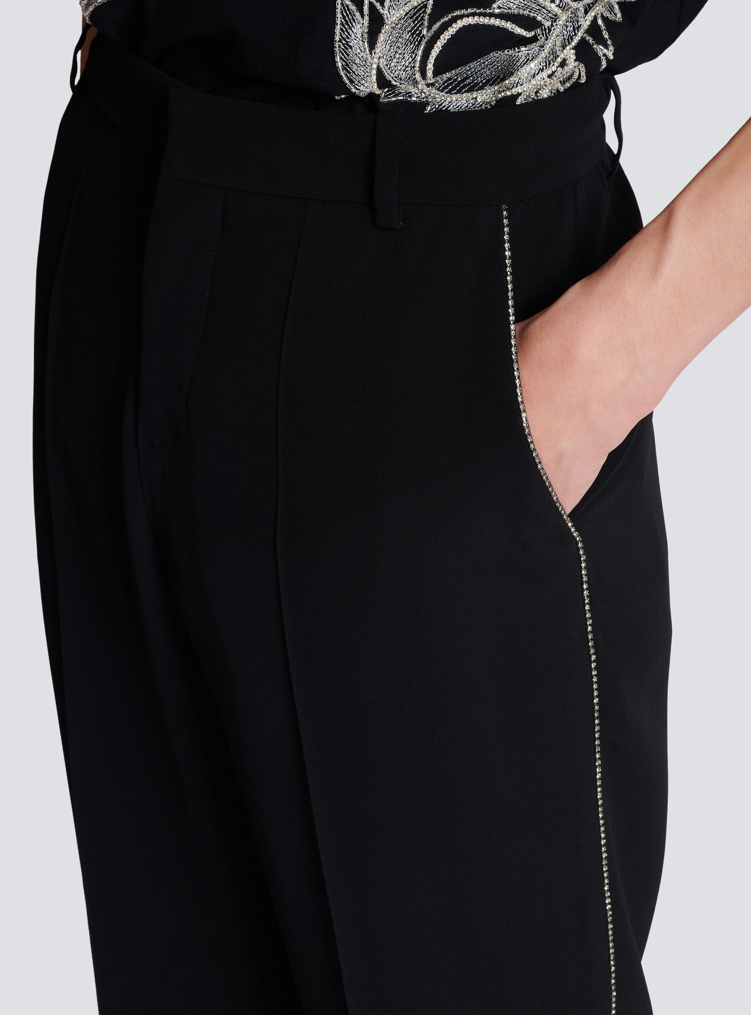 Crepe and rhinestone trousers - 6