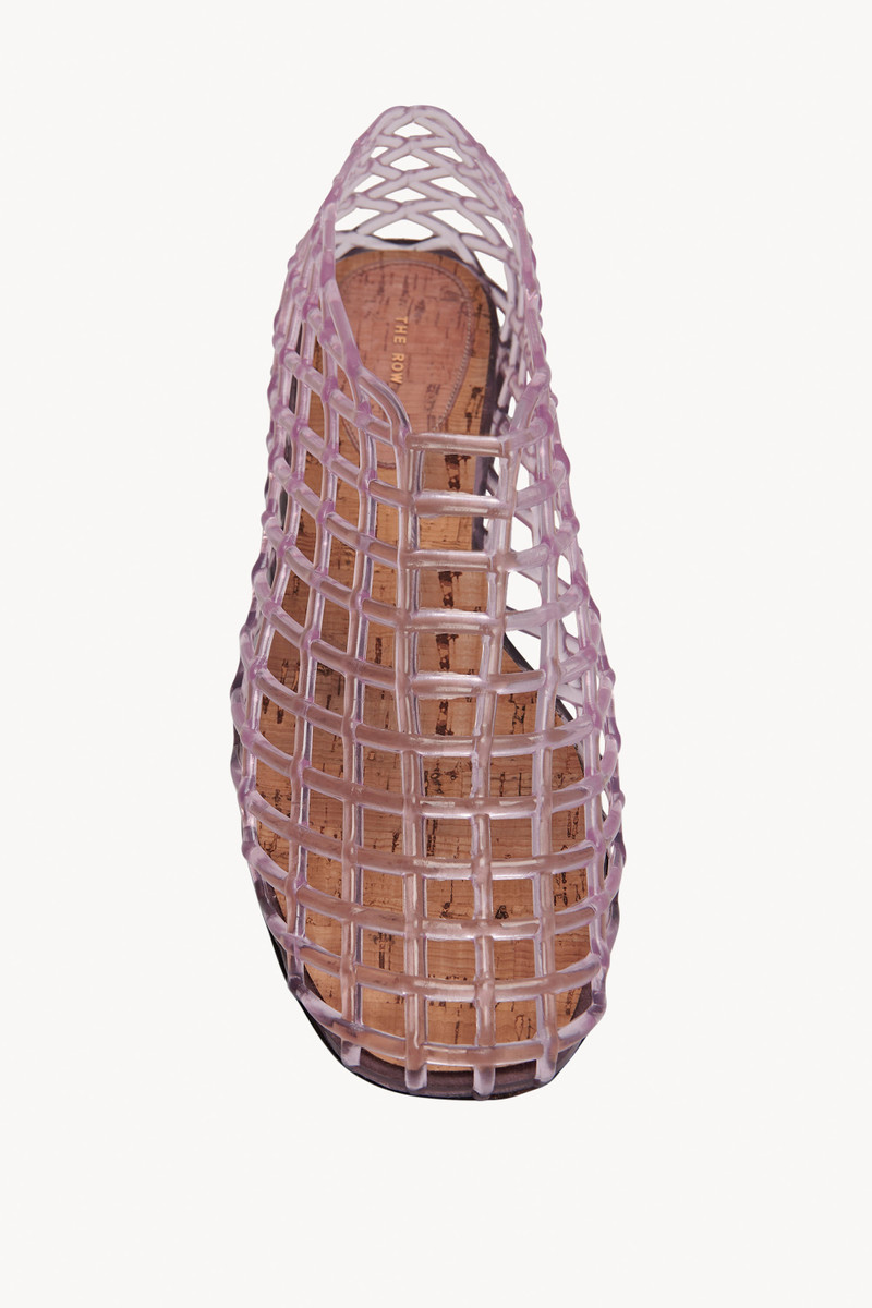 Mara Flat in Vinyl 3