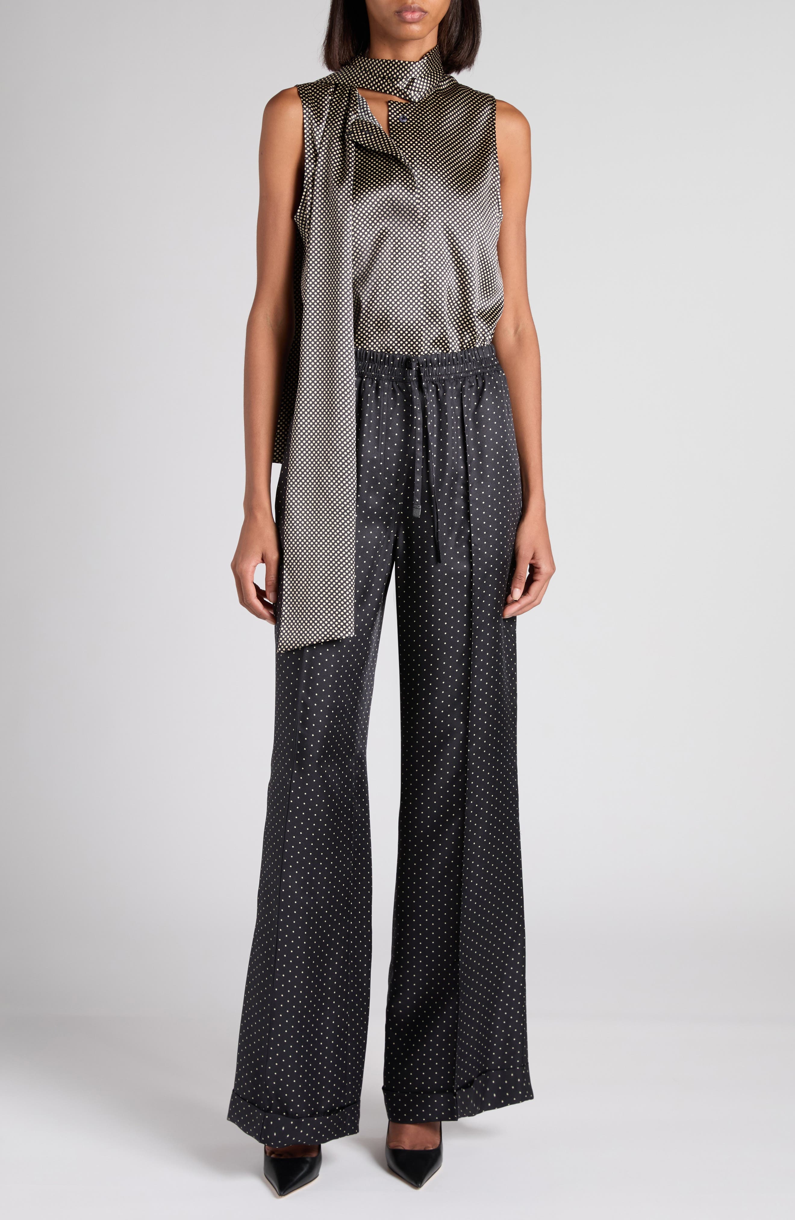 TOM FORD Sleeveless Lavalliere Stretch Silk Satin Top in Zblaw Black/White at Nordstrom - 2