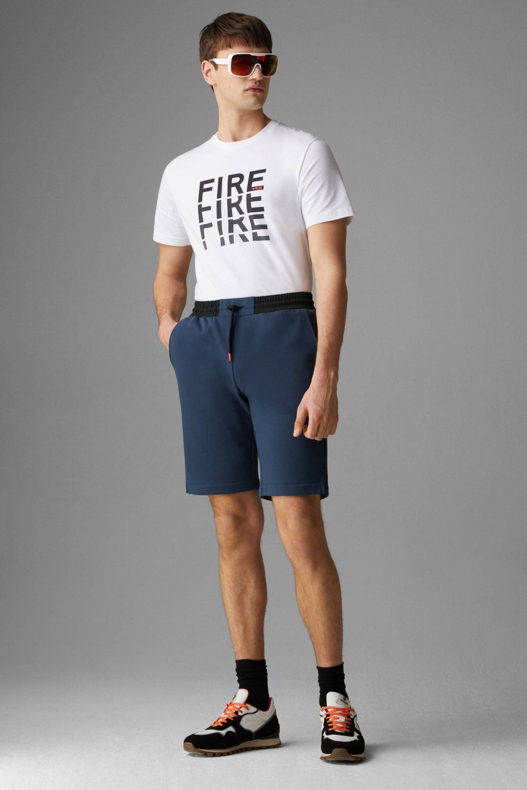 LAURO SWEAT SHORTS IN DARK BLUE - 4