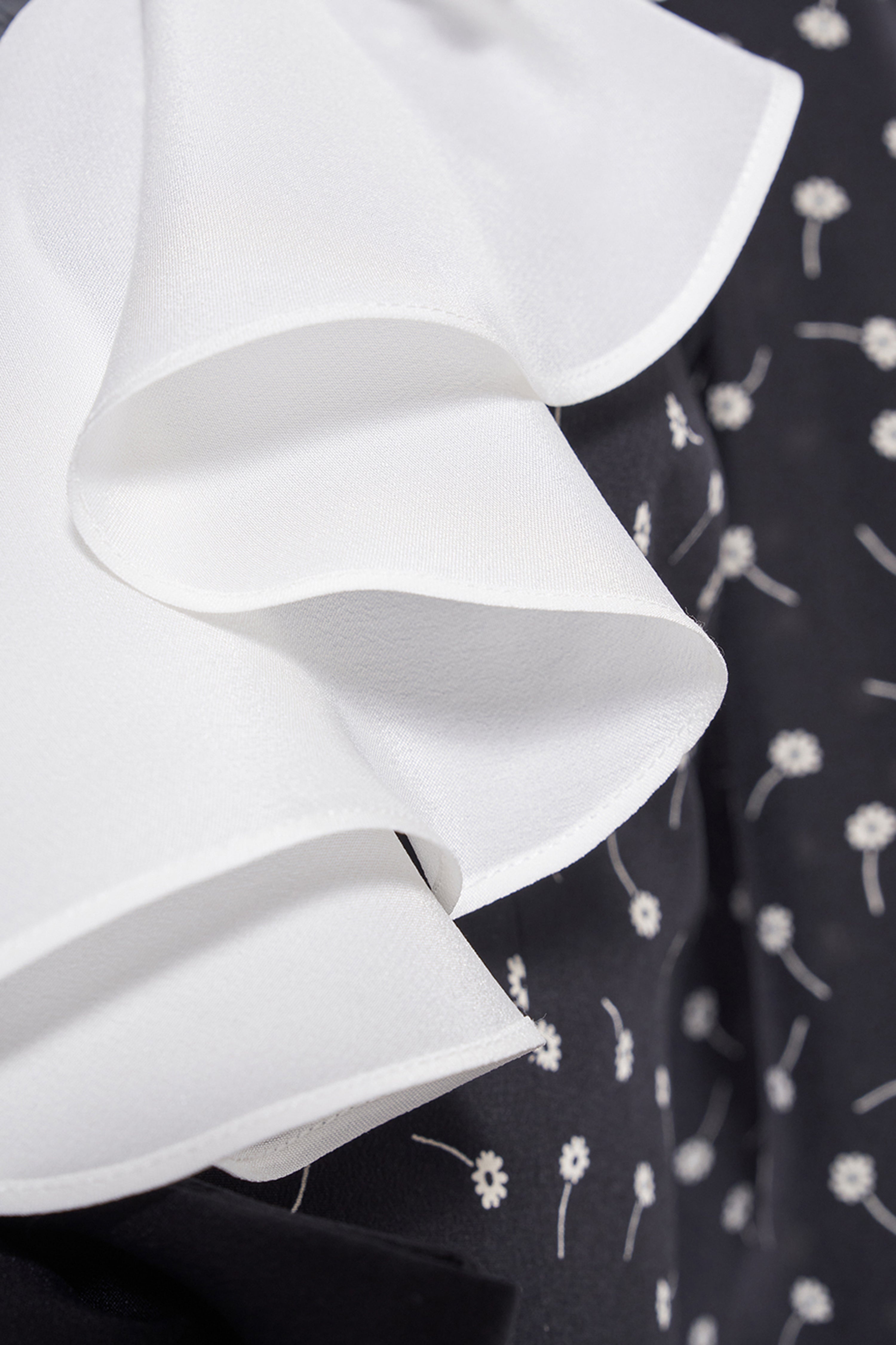 DAISY PRINT SILK MINI DRESS WITH VOLANT AND BOW - 3