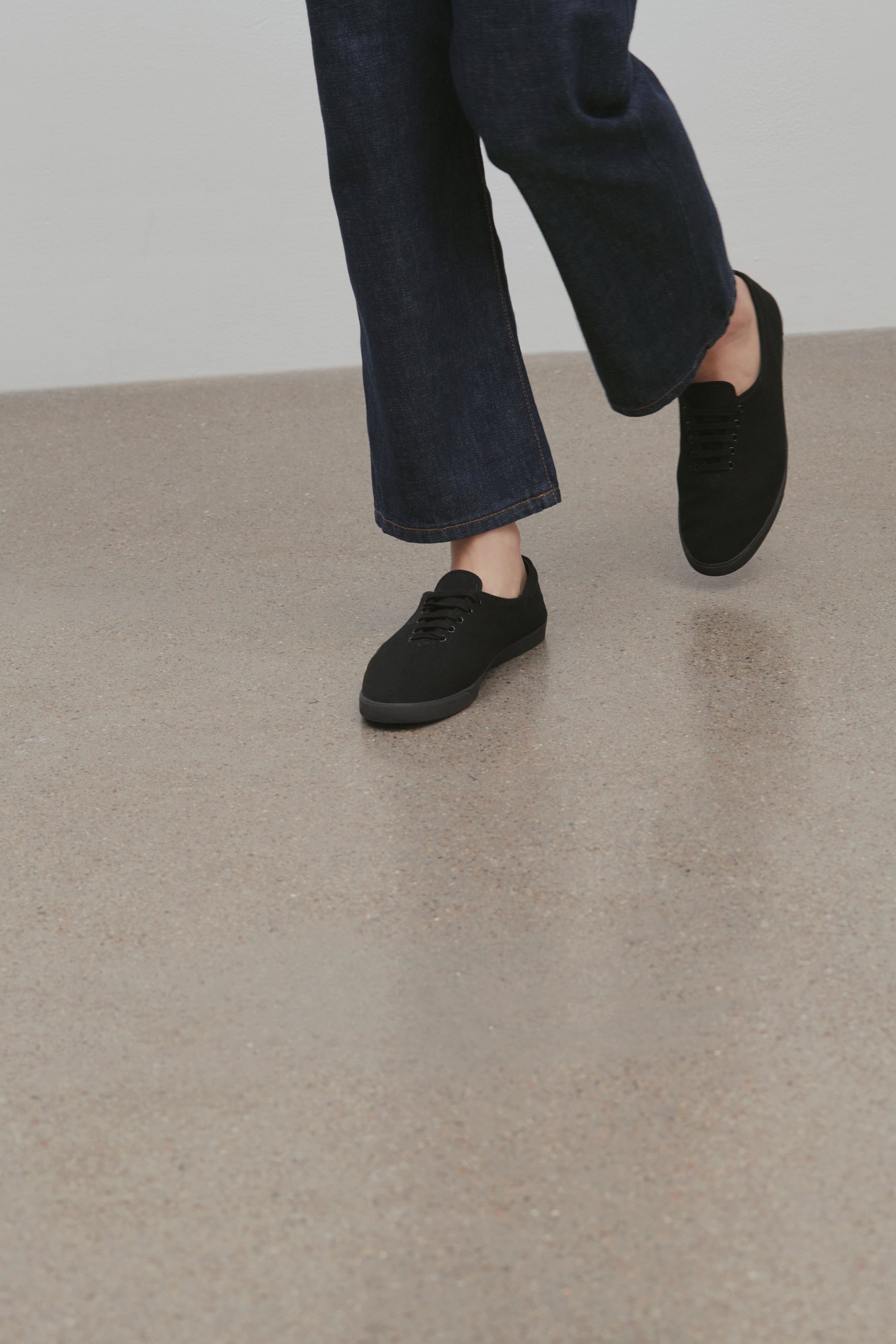 Sam Sneaker in Canvas - 4
