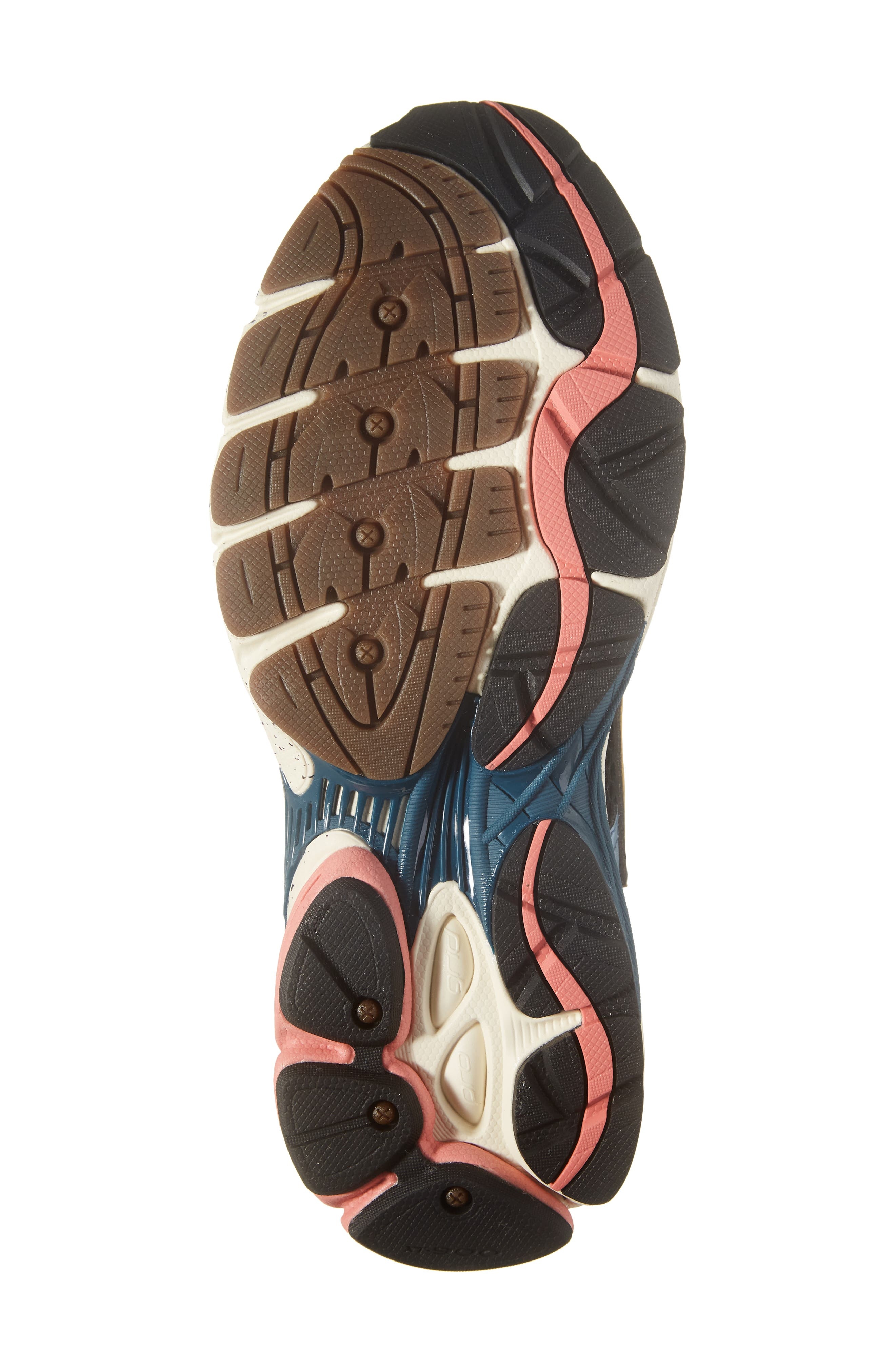 Saucony Gender Inclusive ProGrid Omni 9 Sneaker in Multi Red at Nordstrom - 6