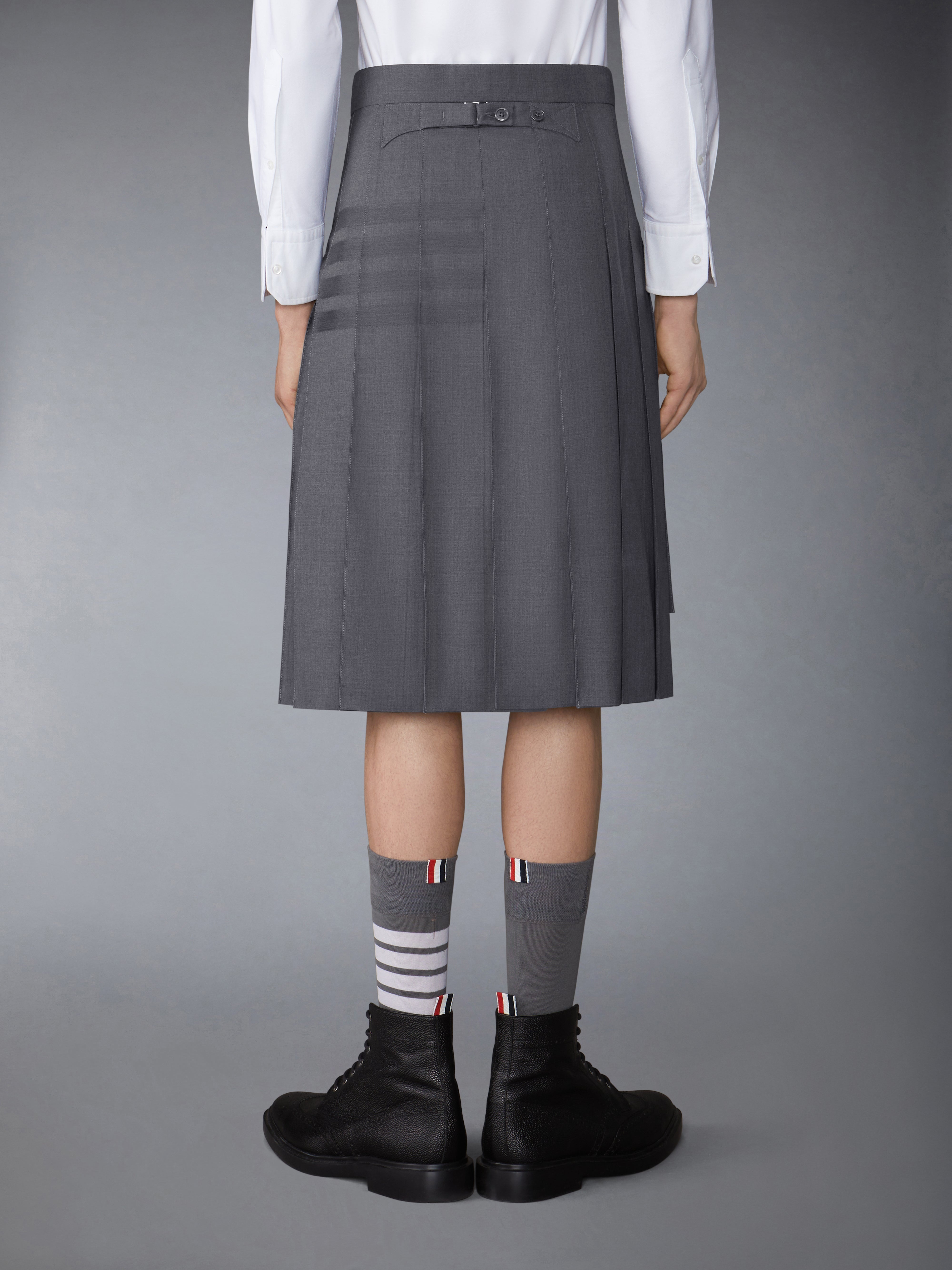PLAIN WEAVE 4-BAR CLASSIC BACKSTRAP PLEATED SKIRT - 4