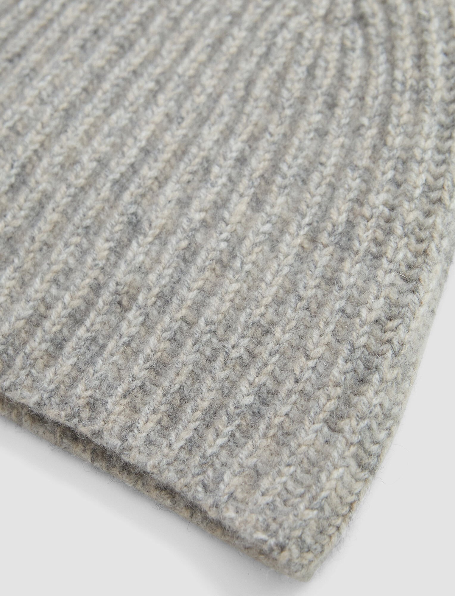 Luxe Cashmere Hat - 4