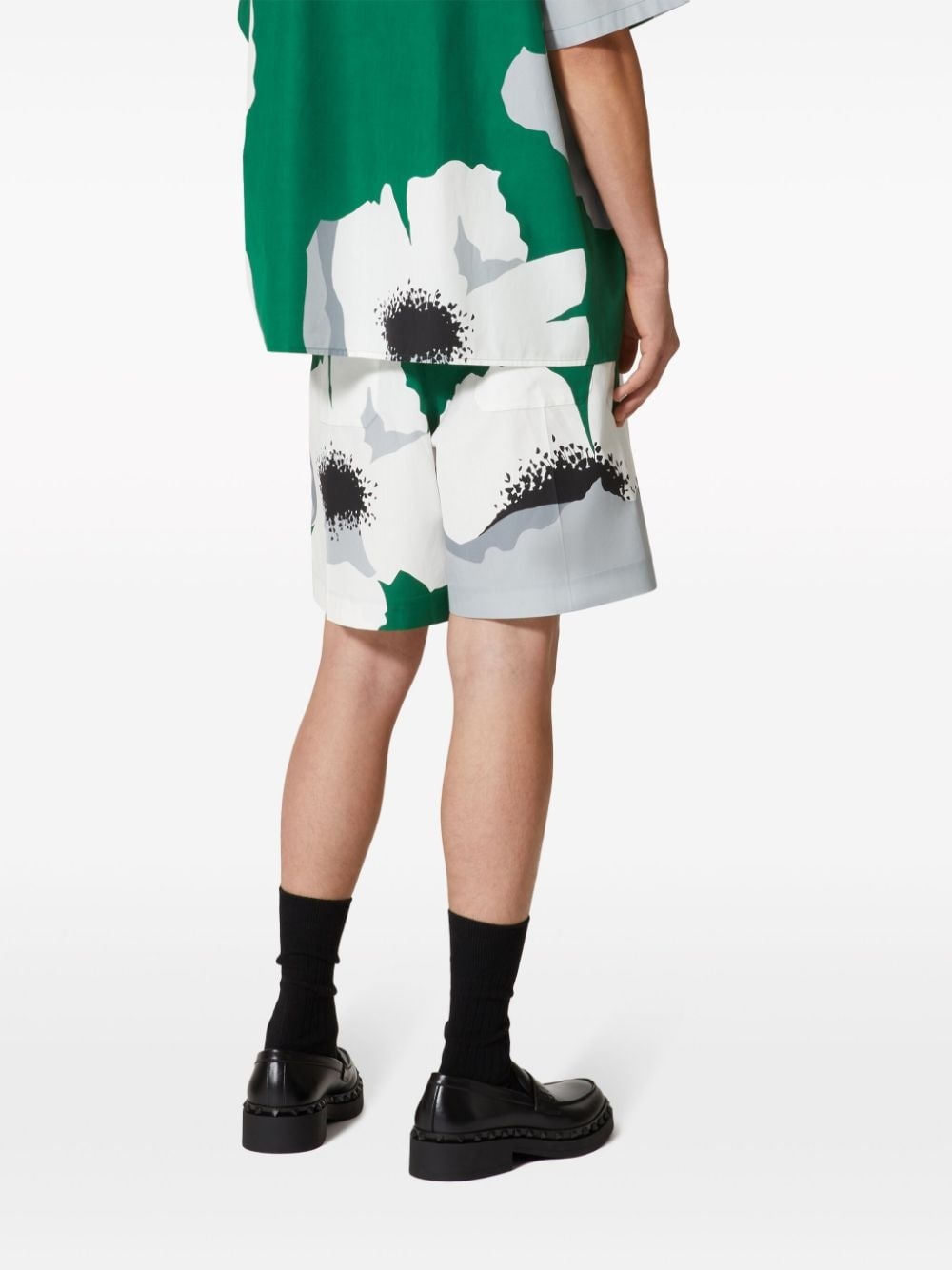 Flower Portrait-print bermuda shorts - 4