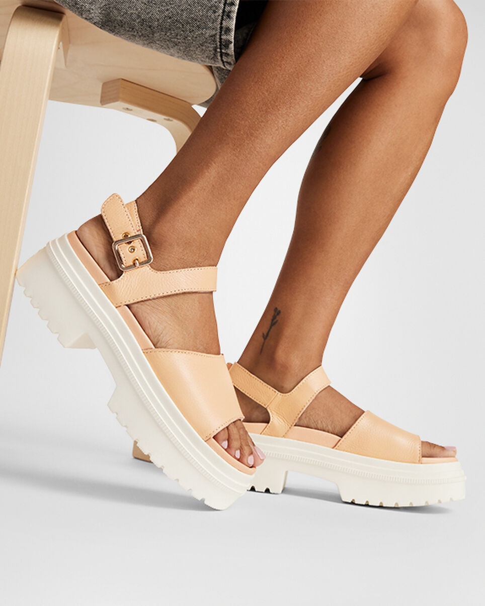Converse Chuck Taylor All Star Lugged Heel Sandal - 10