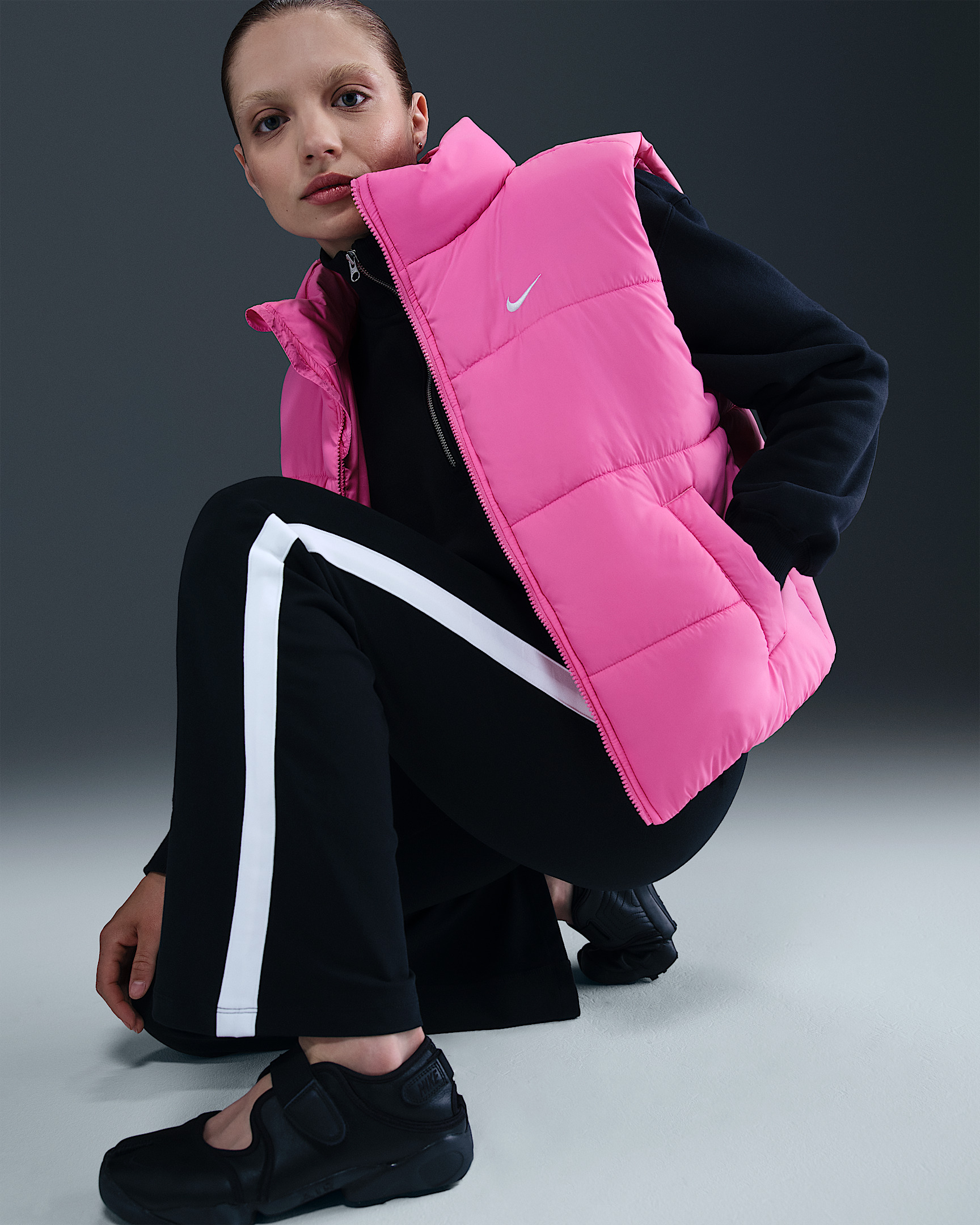 Nike Sportswear Classic Puffer Women's Therma-FIT Loose Vest - 3