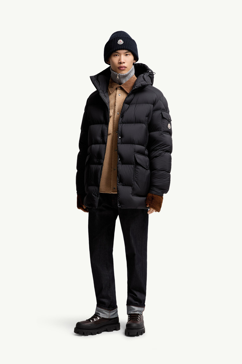 Moncler Bretagne Hooded Short Down Jacket outlook
