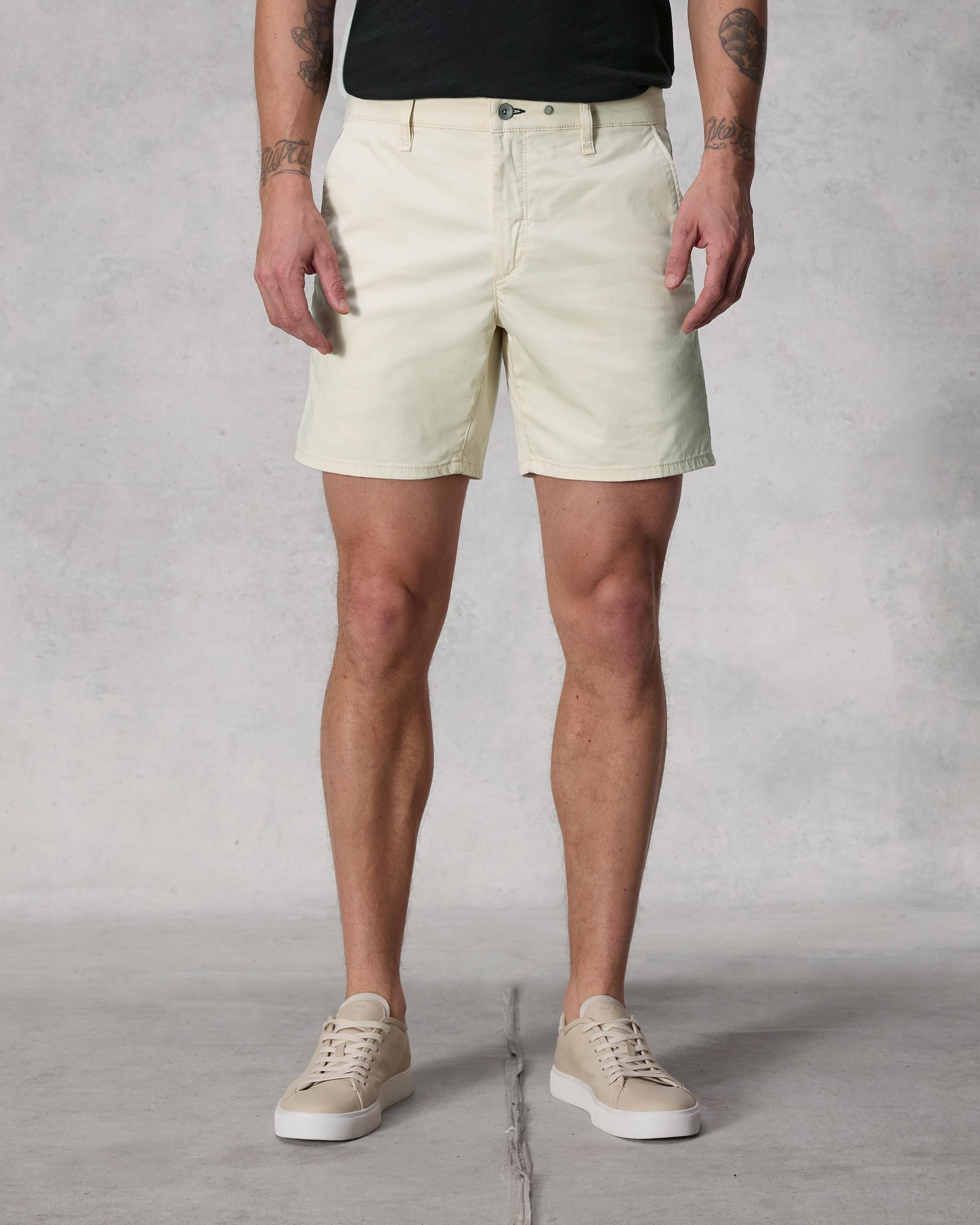 Standard Cotton Chino Short
Classic Fit - 5