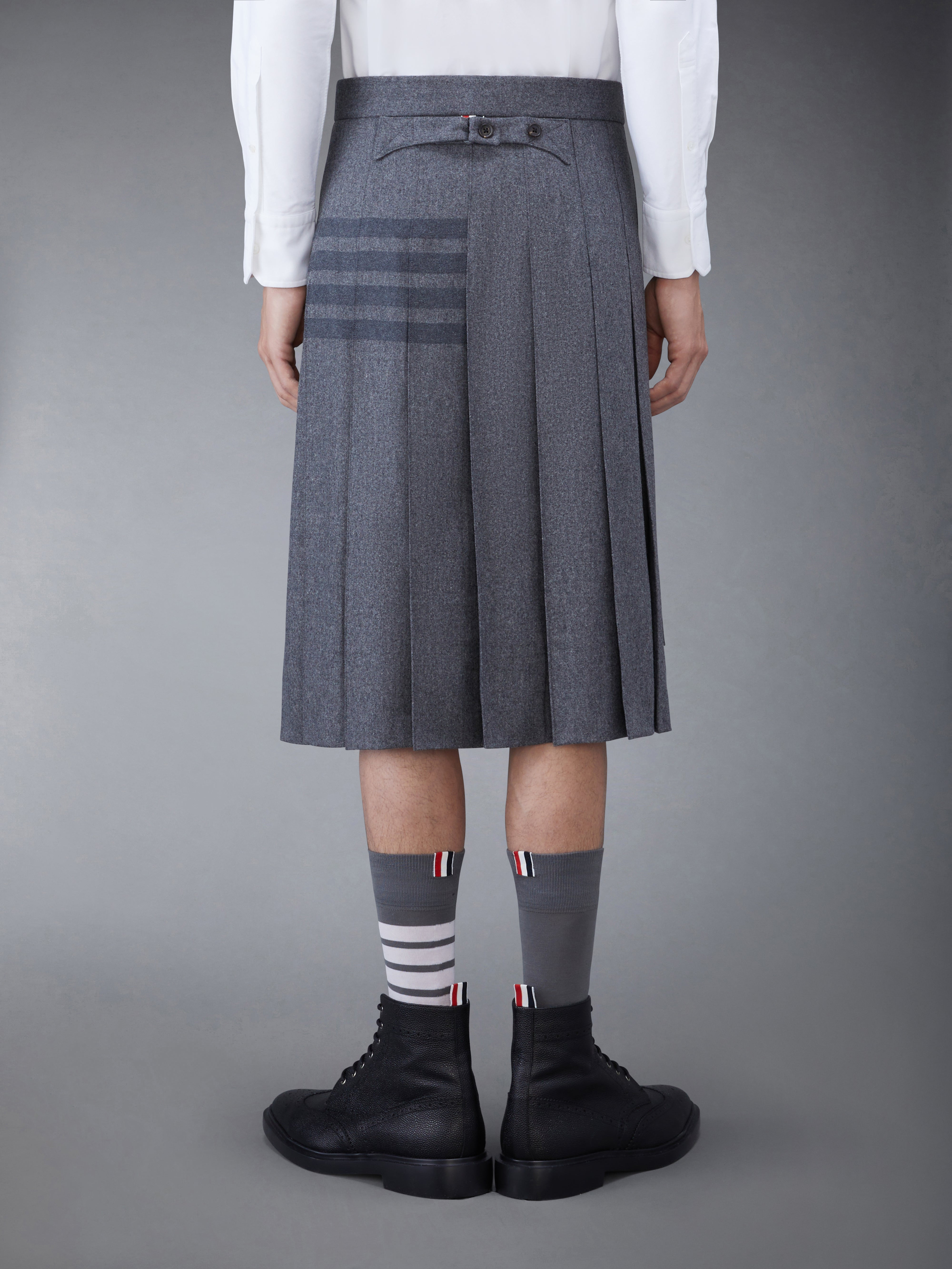 Medium Grey Wool Cashmere Flannel Knee Length Pleated 4-Bar Skirt - 2