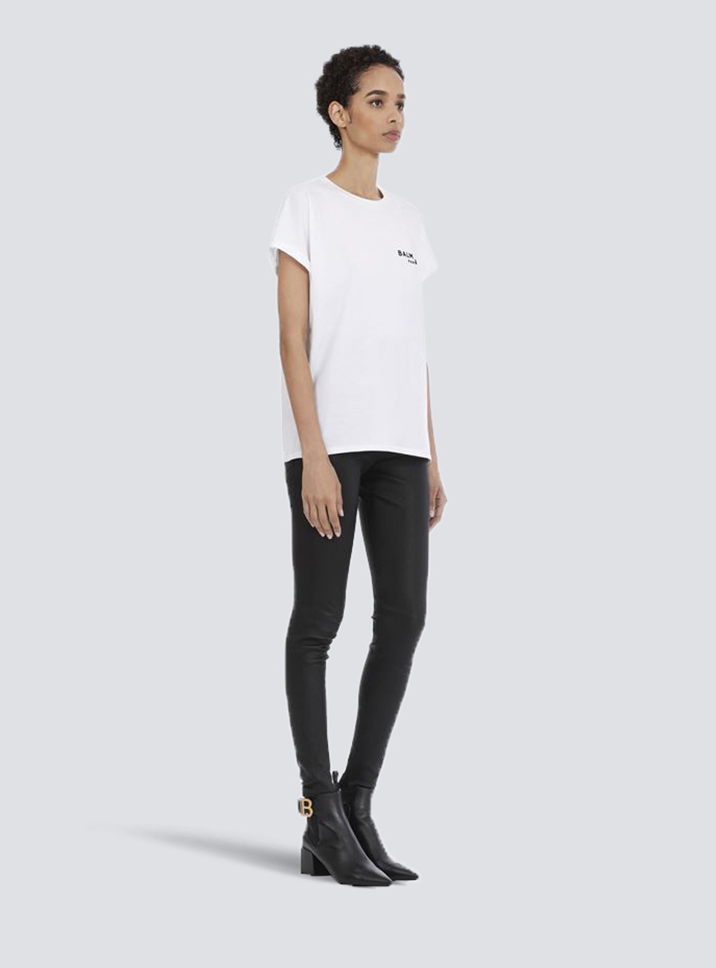 Eco-designed cotton T-shirt with small flocked Balmain logo - 5