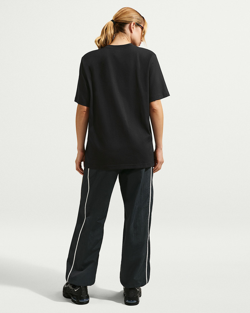 Nike Sportswear Essentials Women's Loose T-Shirt 5